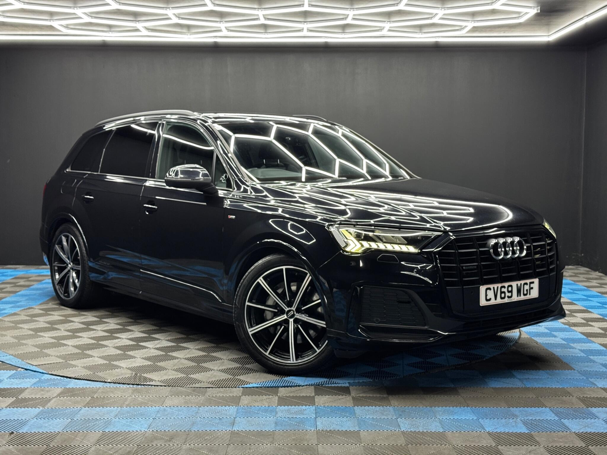 Audi Q7 3.0 TDI V6 50 Black Edition Tiptronic quattro Euro 6 (s/s) 5dr 5dr Automatic 2026