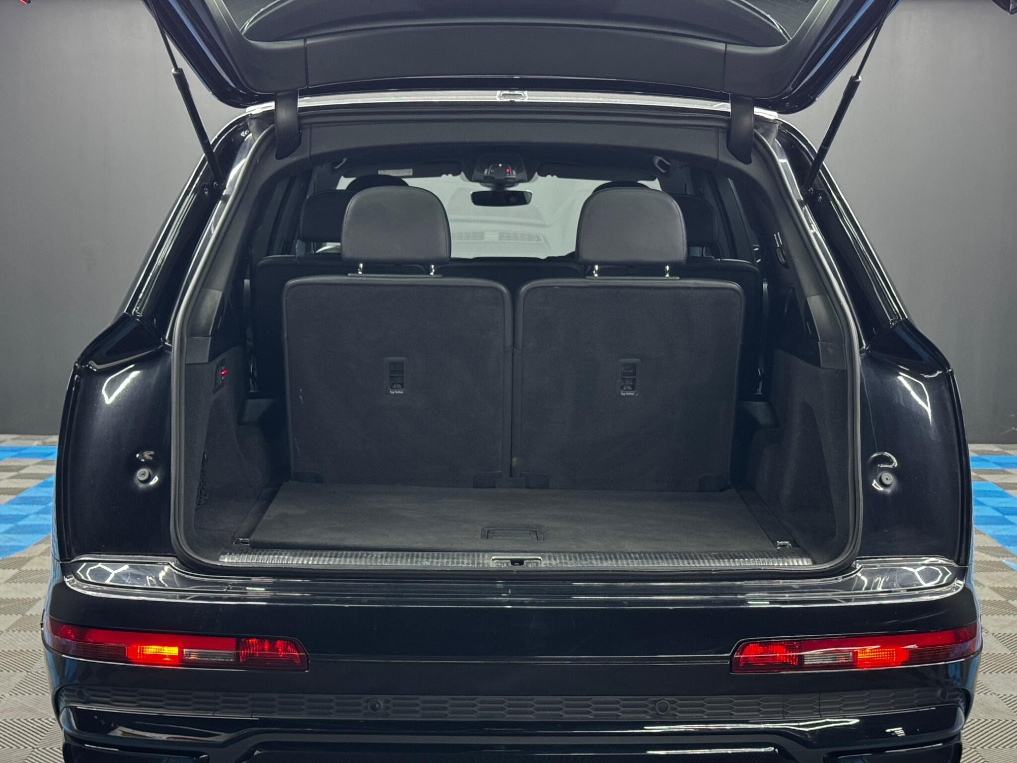 Audi Q7 3.0 TDI V6 50 Black Edition Tiptronic quattro Euro 6 (s/s) 5dr 5dr Automatic 2026