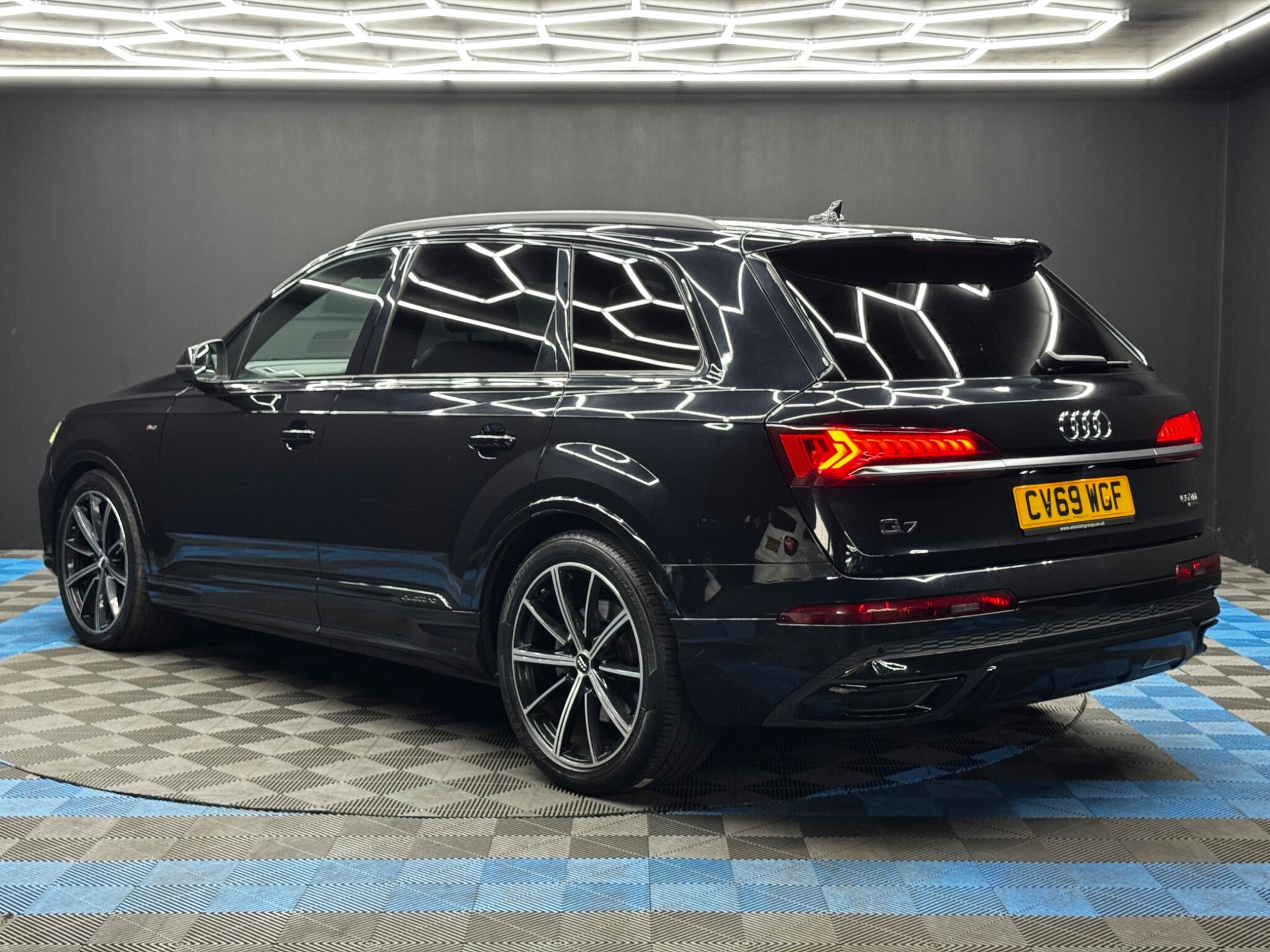 Audi Q7 3.0 TDI V6 50 Black Edition Tiptronic quattro Euro 6 (s/s) 5dr 5dr Automatic 2026