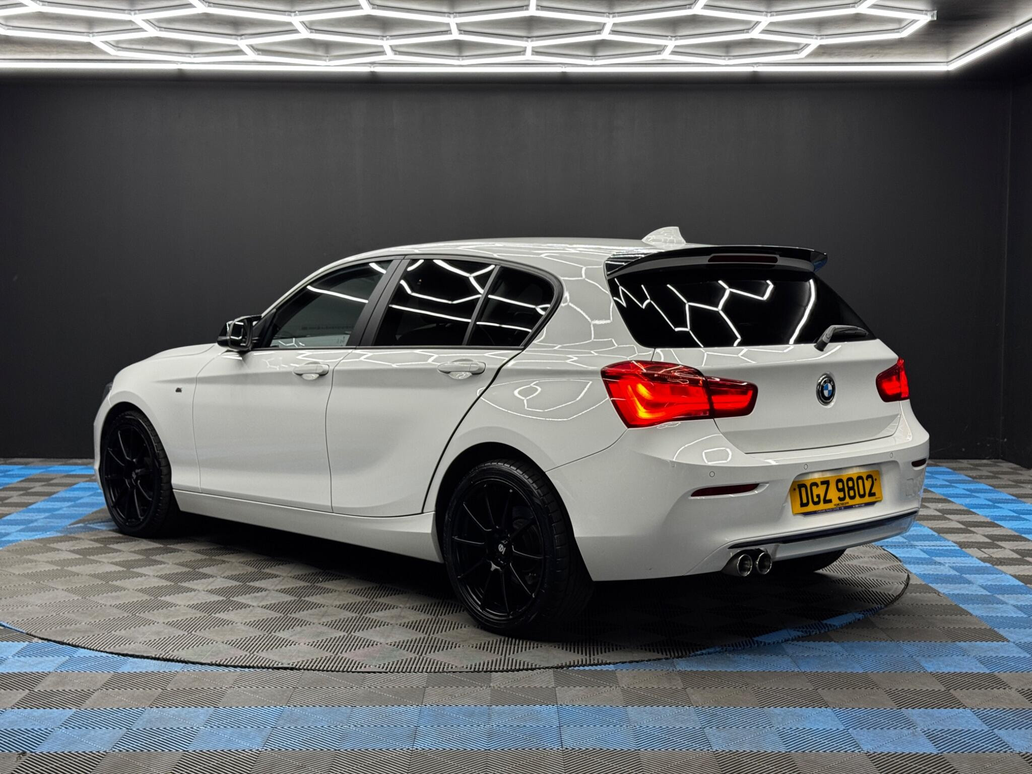 BMW 1 Series 1.5 118i Sport Euro 6 (s/s) 5dr 5dr Manual 2026