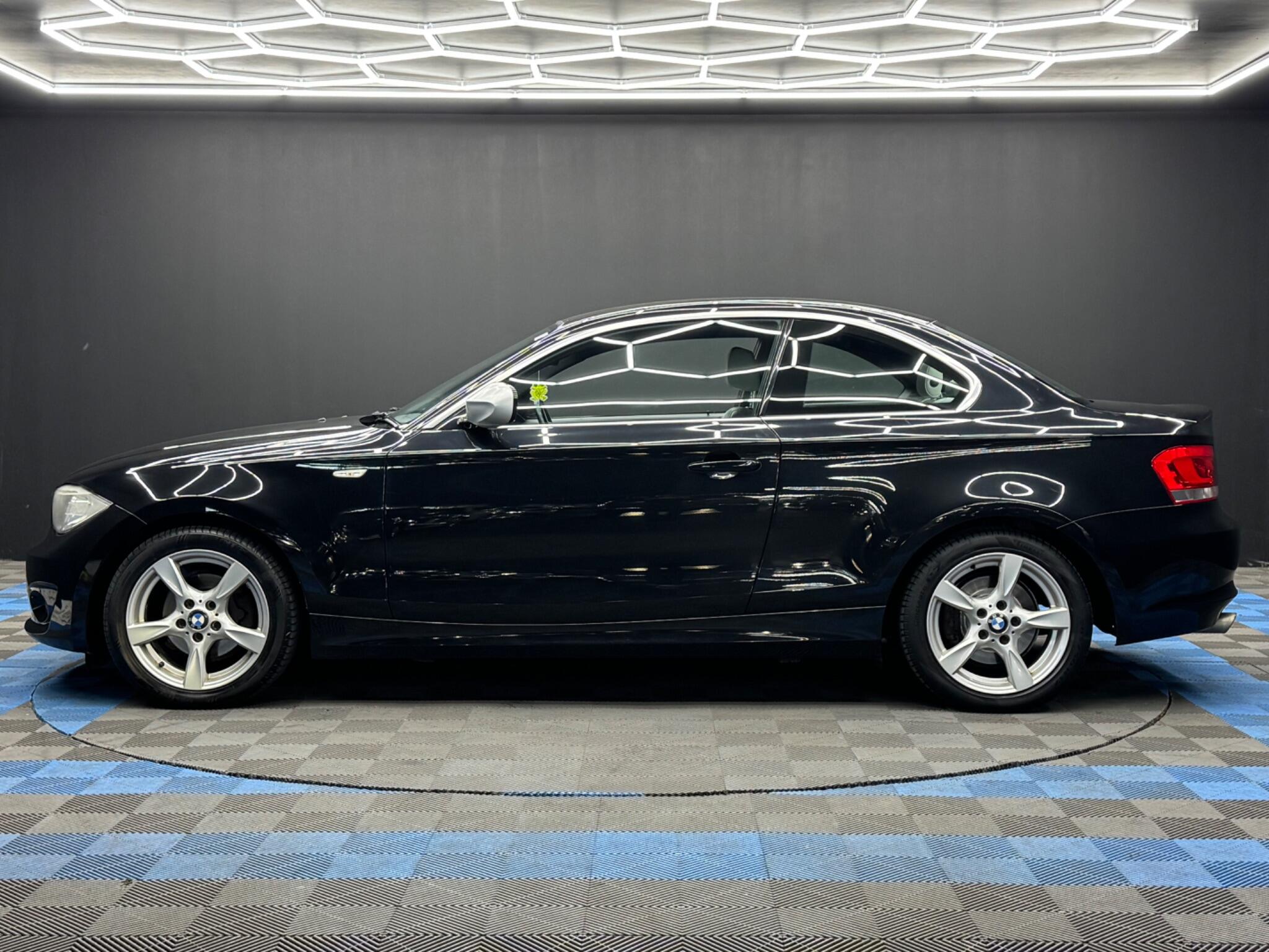 BMW 1 Series 2.0 118d Exclusive Edition Euro 5 (s/s) 2dr 2dr Manual 2026