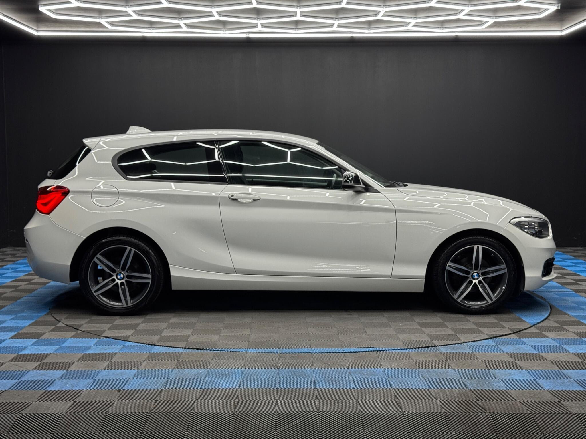 BMW 1 Series 2.0 118d Sport Euro 6 (s/s) 3dr 3dr Manual 2026