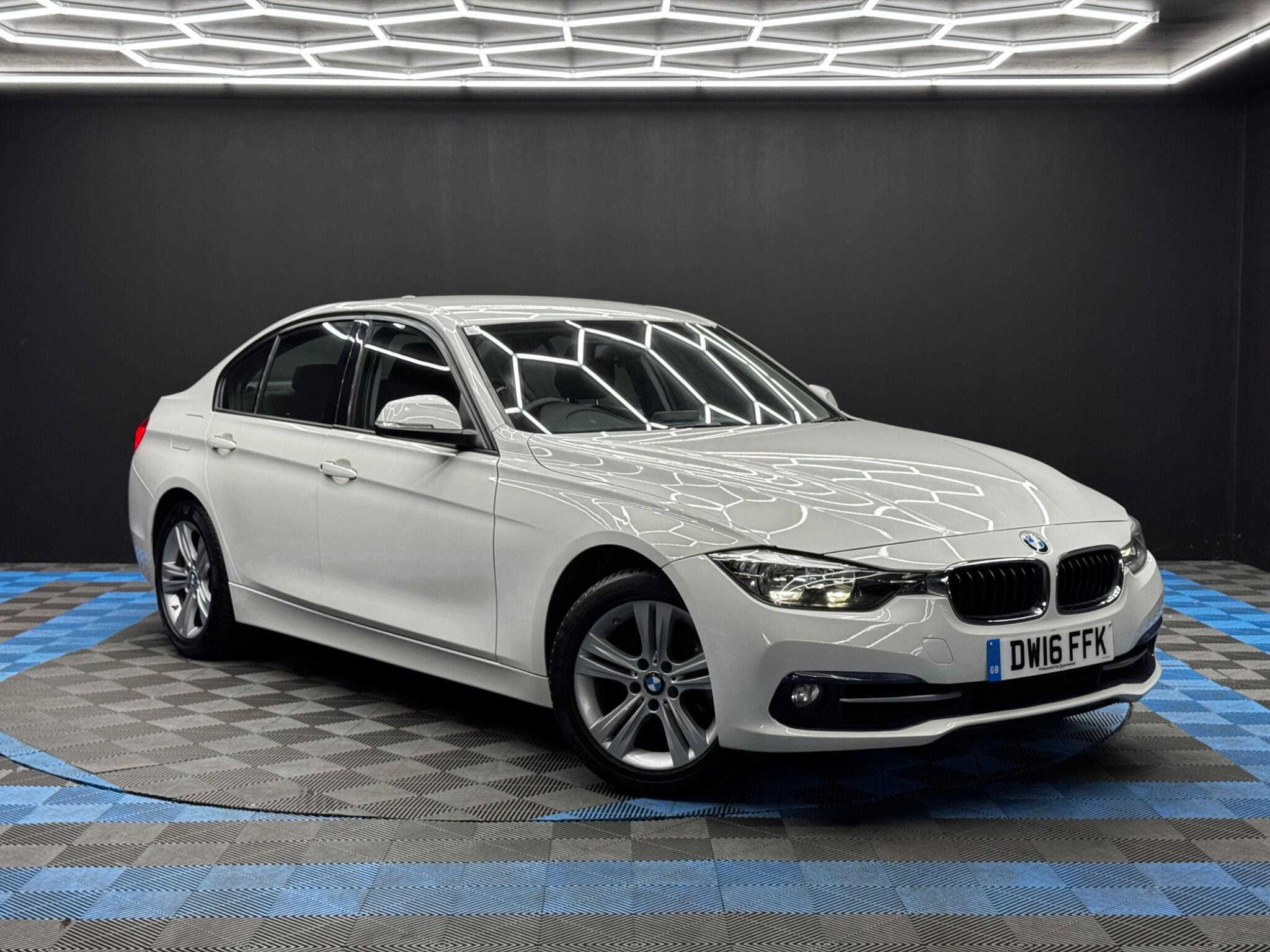 BMW 3 Series 1.5 318i Sport Auto Euro 6 (s/s) 4dr 4dr Automatic 2026