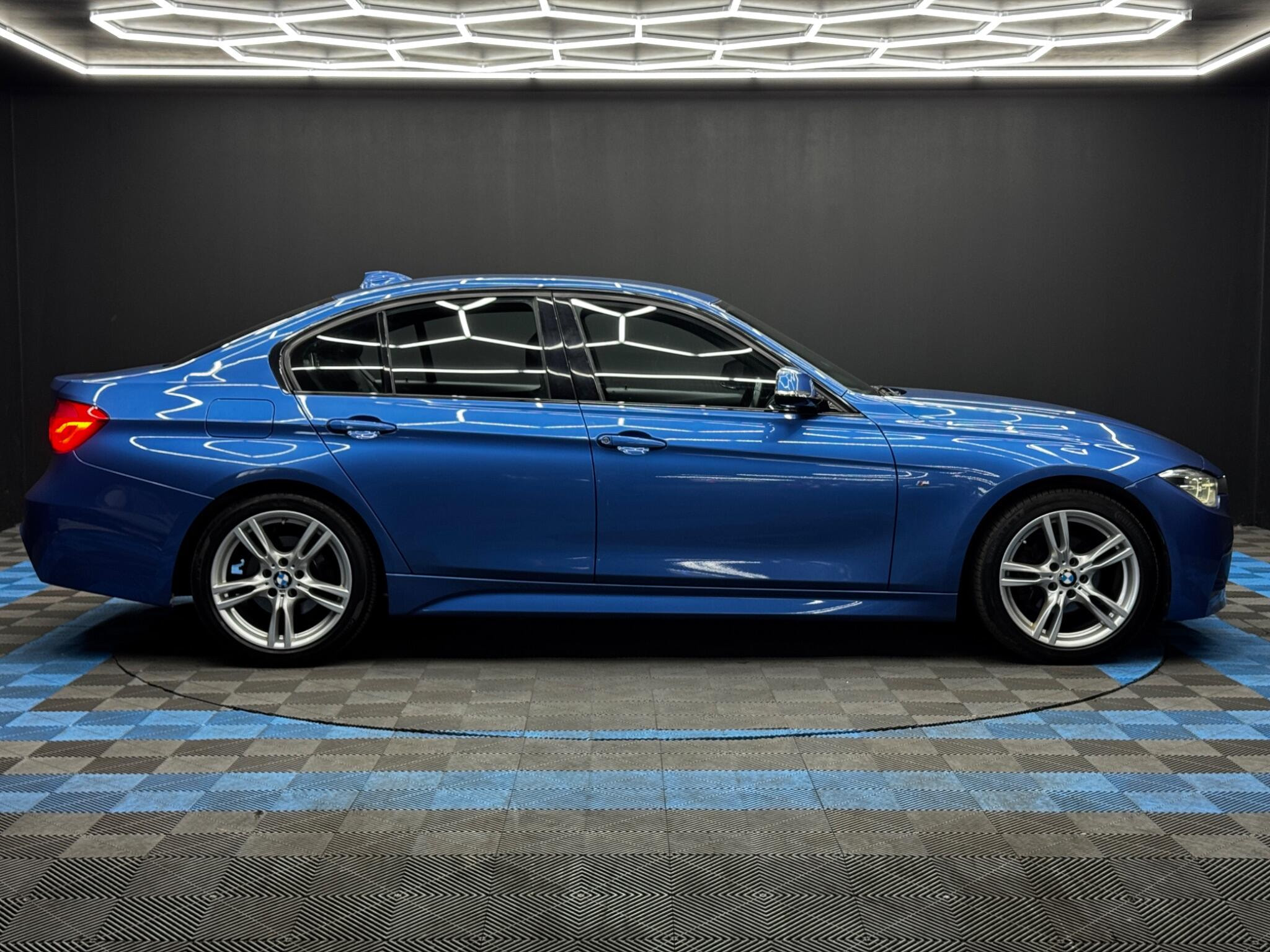 BMW 3 Series 2.0 320i M Sport Auto Euro 6 (s/s) 4dr 4dr Automatic 2026