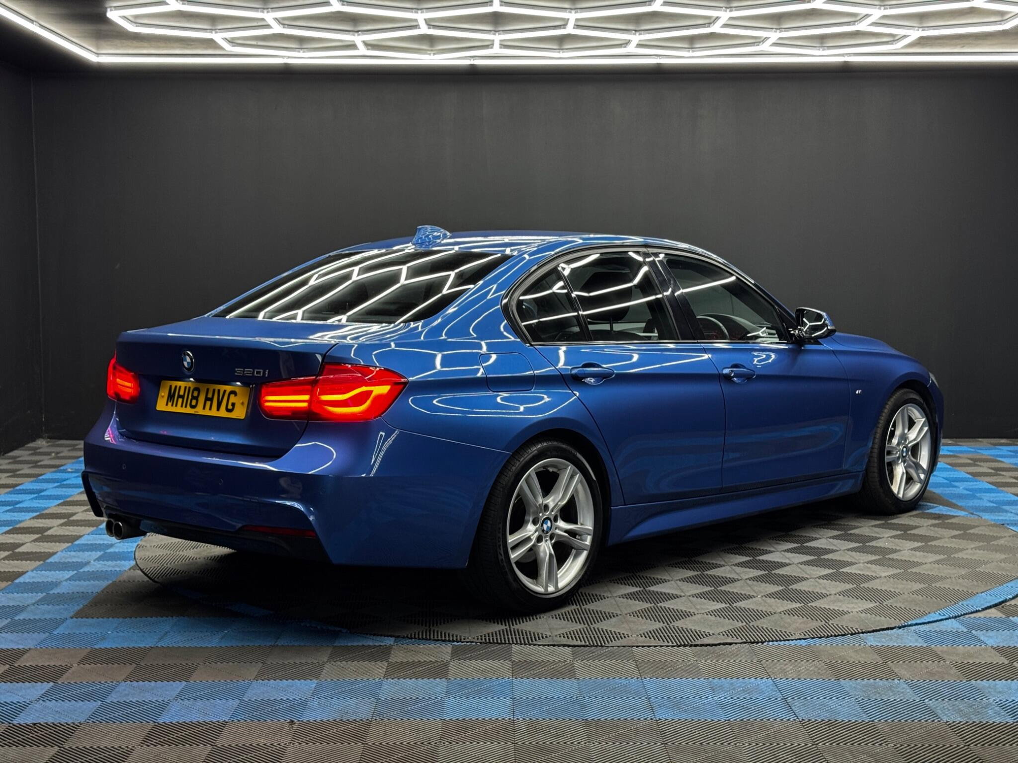 BMW 3 Series 2.0 320i M Sport Auto Euro 6 (s/s) 4dr 4dr Automatic 2026