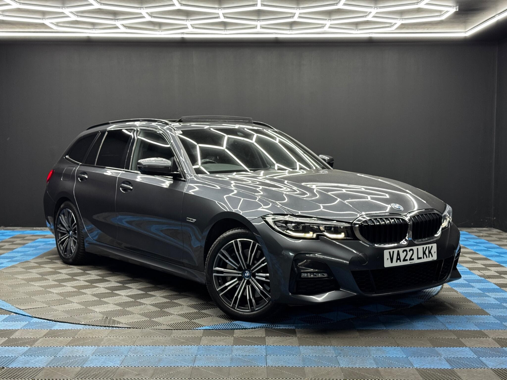 BMW 3 Series 2.0 330e 12kWh M Sport Touring Auto Euro 6 (s/s) 5dr 5dr Automatic 2026