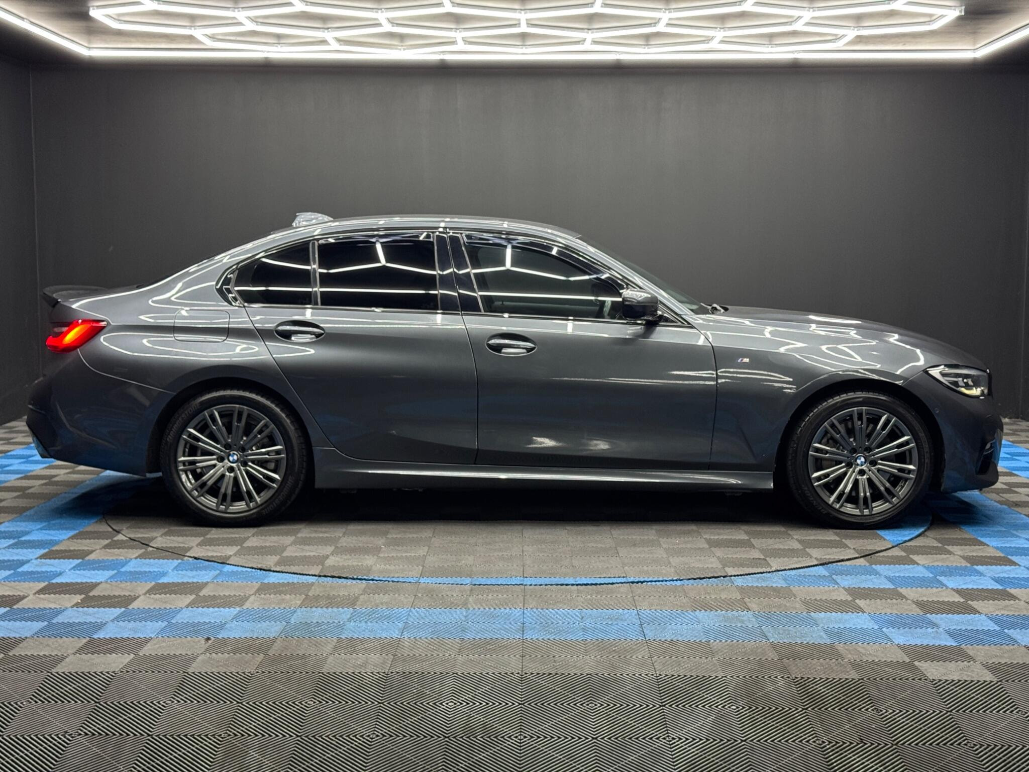BMW 3 Series 2.0 330e 12kWh M Sport Auto Euro 6 (s/s) 4dr 4dr Automatic 2026