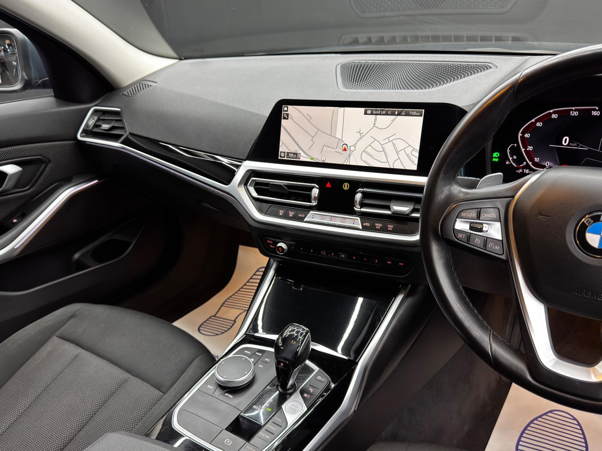 BMW 3 Series 2.0 330e 12kWh SE Pro Auto Euro 6 (s/s) 4dr 4dr Automatic 2026
