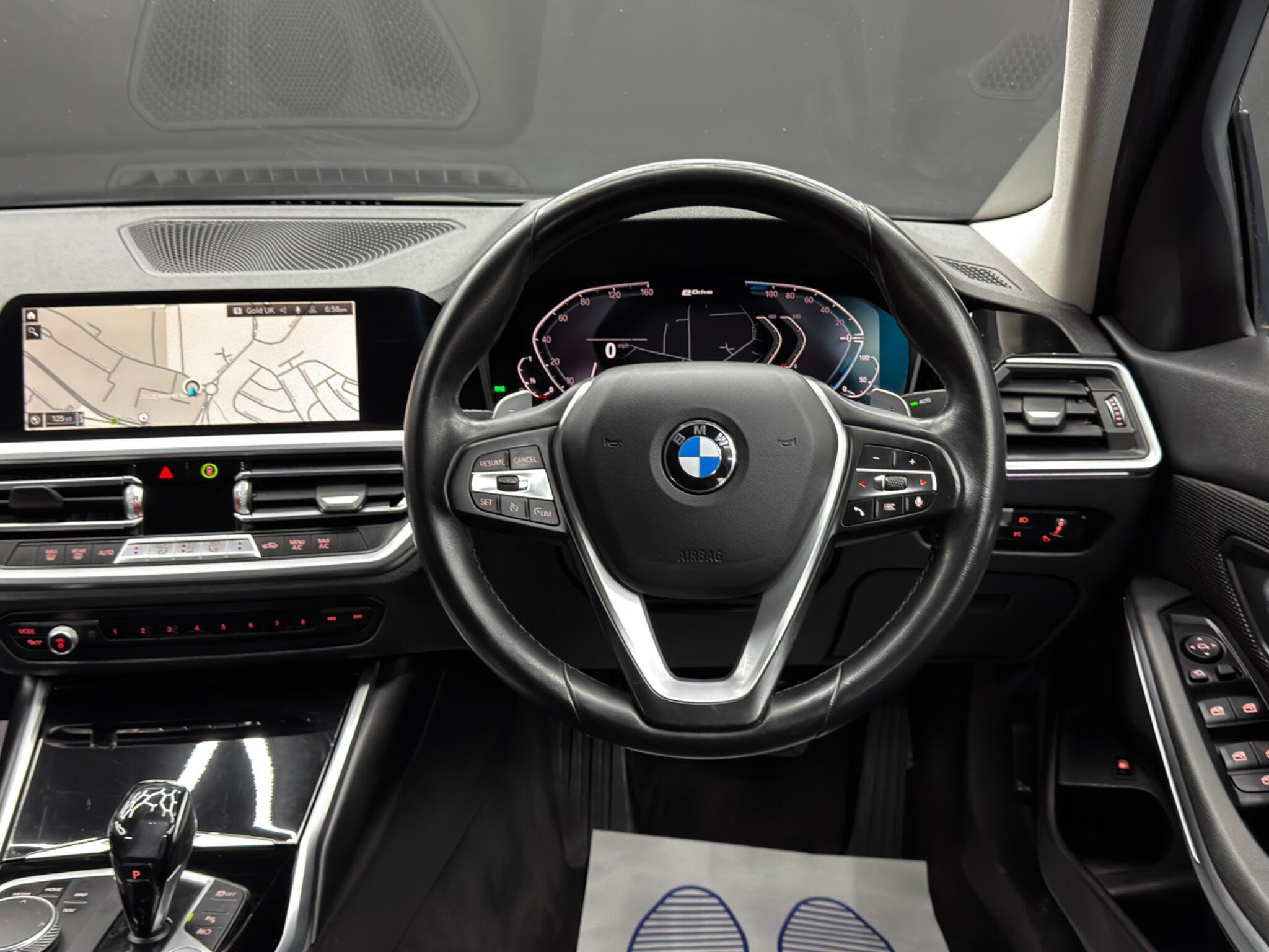 BMW 3 Series 2.0 330e 12kWh SE Pro Auto Euro 6 (s/s) 4dr 4dr Automatic 2026