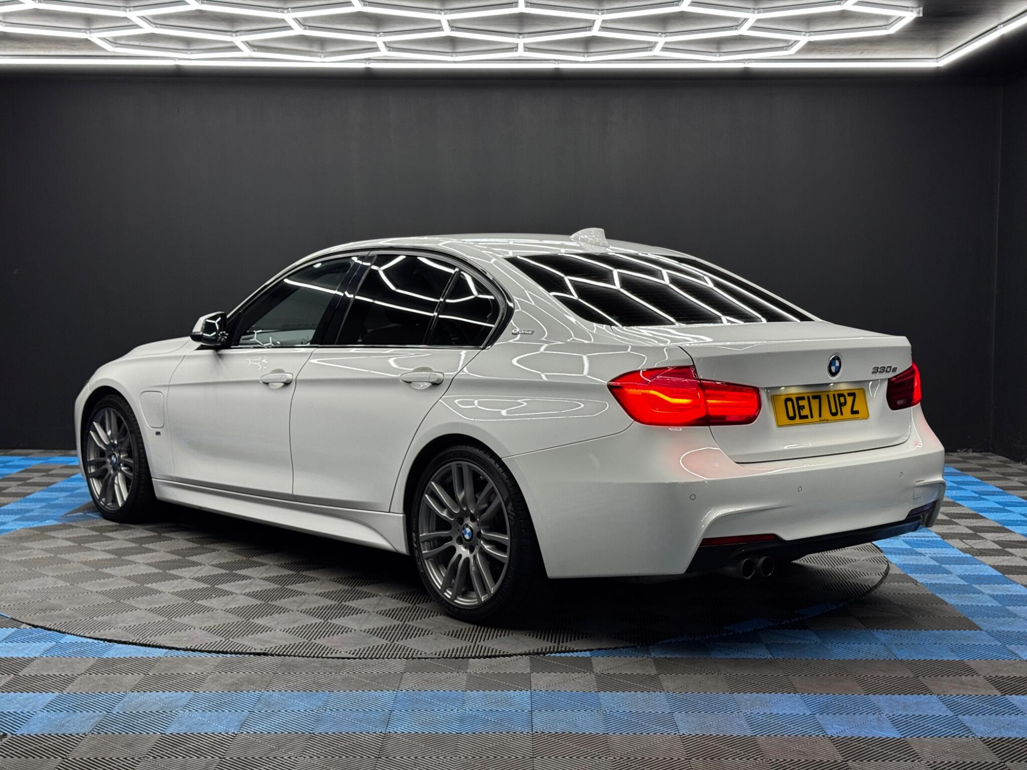 BMW 3 Series 2.0 330e 7.6kWh M Sport Auto Euro 6 (s/s) 4dr 4dr Automatic 2026