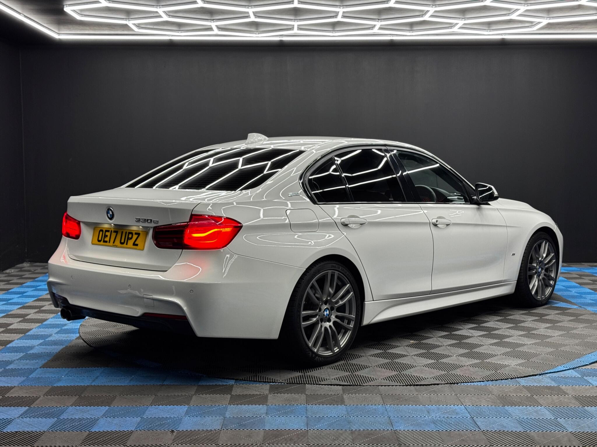 BMW 3 Series 2.0 330e 7.6kWh M Sport Auto Euro 6 (s/s) 4dr 4dr Automatic 2026