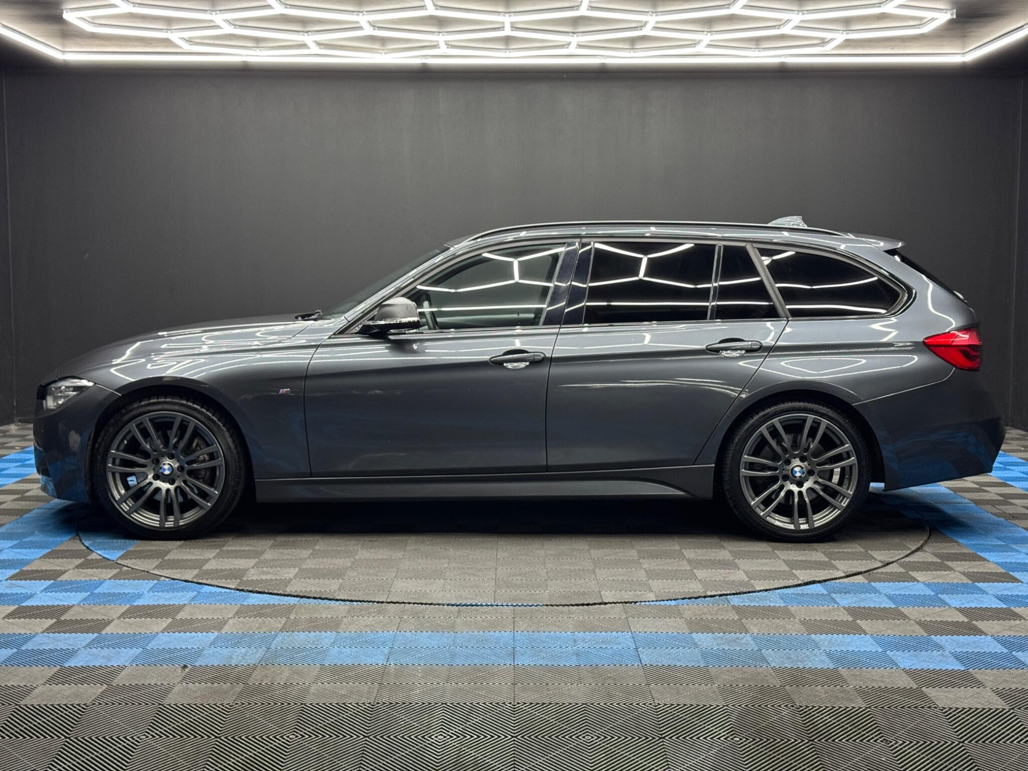 BMW 3 Series 3.0 335d M Sport Touring Auto xDrive Euro 6 (s/s) 5dr 5dr Automatic 2026