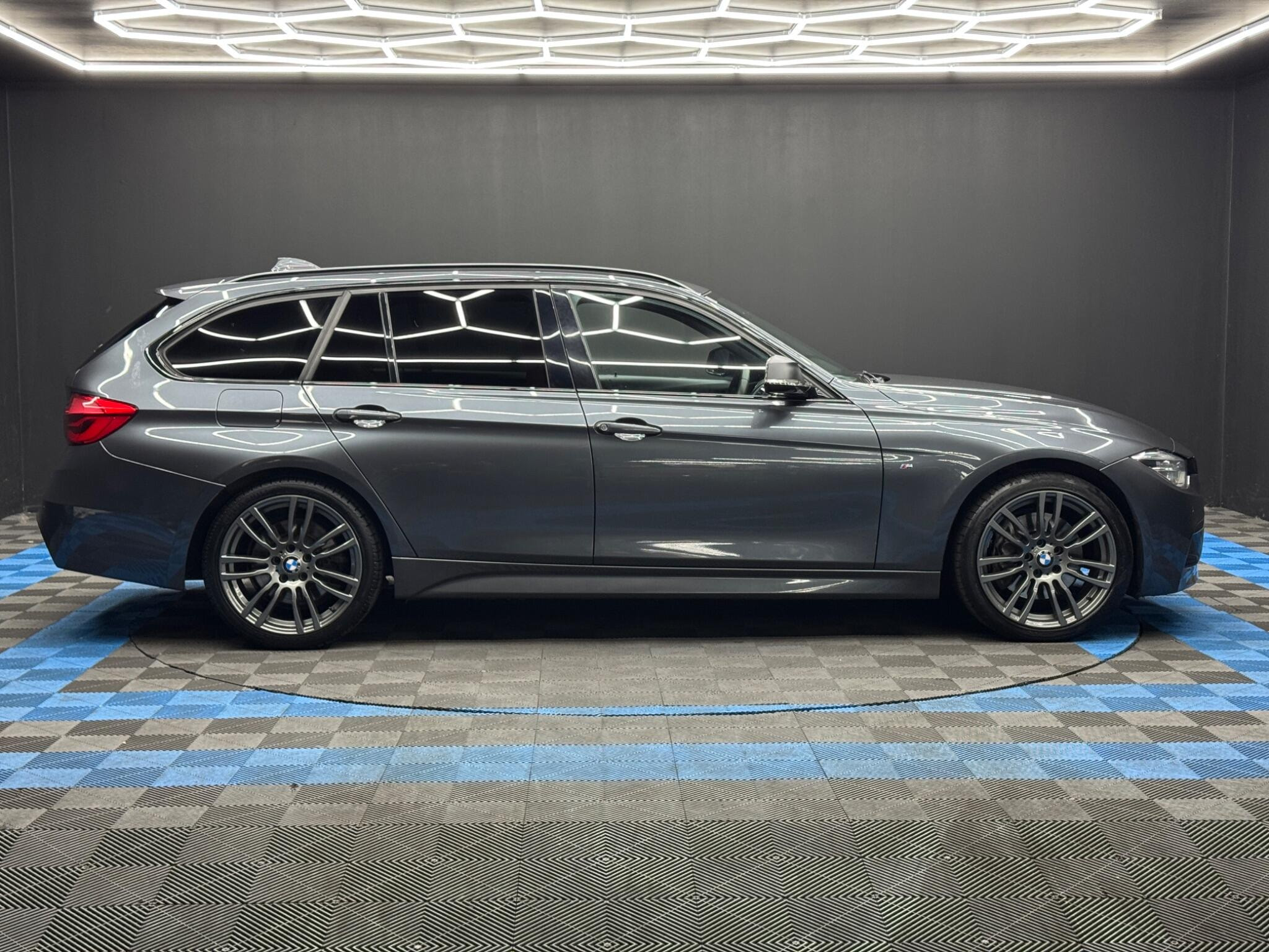 BMW 3 Series 3.0 335d M Sport Touring Auto xDrive Euro 6 (s/s) 5dr 5dr Automatic 2026