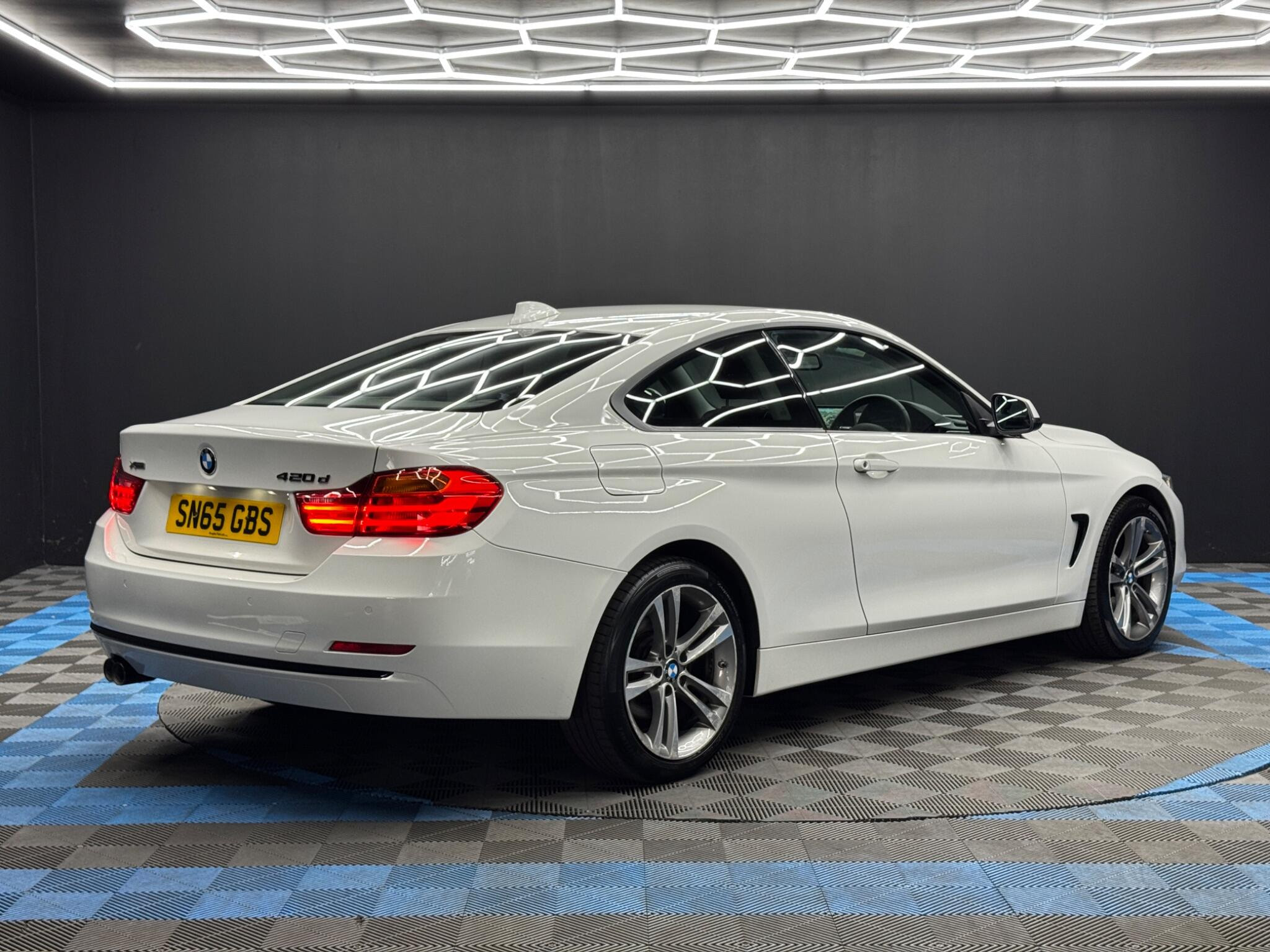 BMW 4 Series 2.0 420d Sport xDrive Euro 6 (s/s) 2dr 2dr Manual 2026