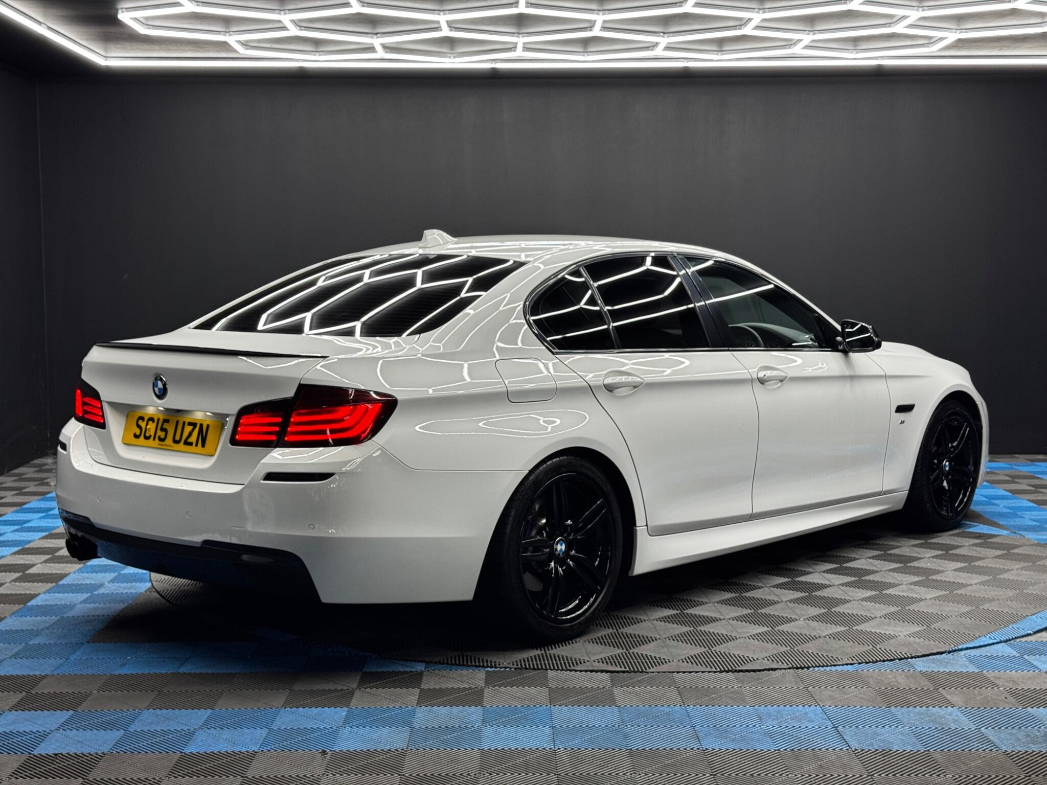 BMW 5 Series 2.0 520d M Sport Auto Euro 6 (s/s) 4dr 4dr Automatic 2026