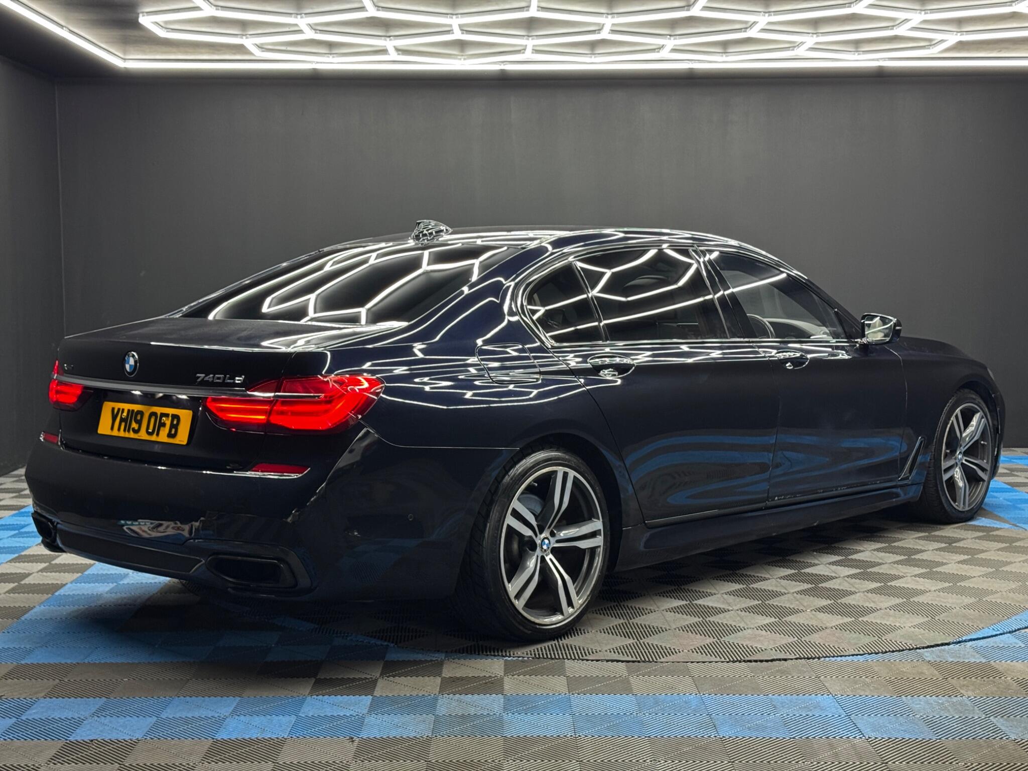 BMW 7 Series 3.0 740Ld M Sport Auto xDrive Euro 6 (s/s) 4dr 4dr Automatic 2026