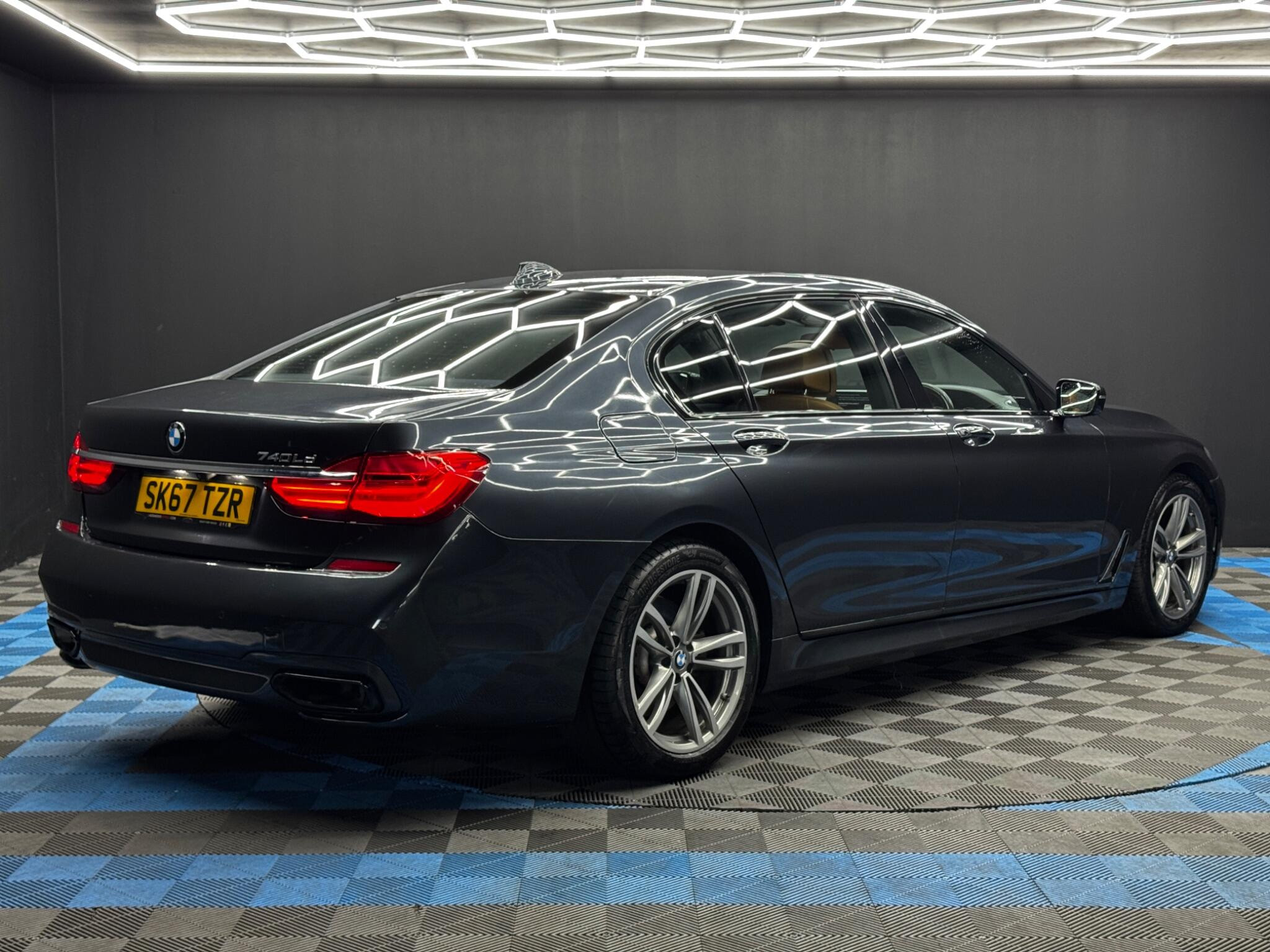 BMW 7 Series 3.0 740Ld M Sport Auto xDrive Euro 6 (s/s) 4dr 4dr Automatic 2026