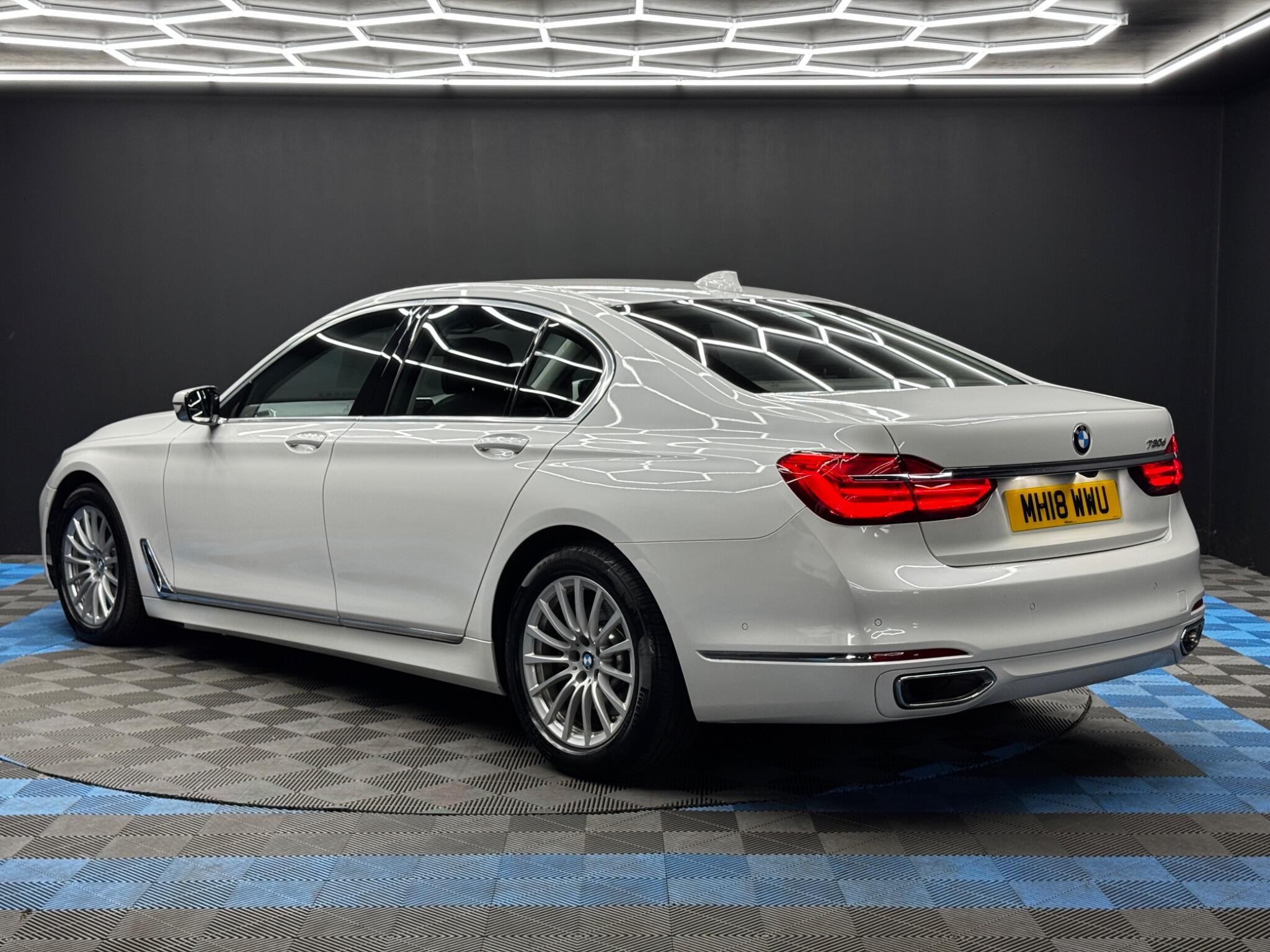 BMW 7 Series 3.0 730d Auto Euro 6 (s/s) 4dr 4dr Automatic 2026