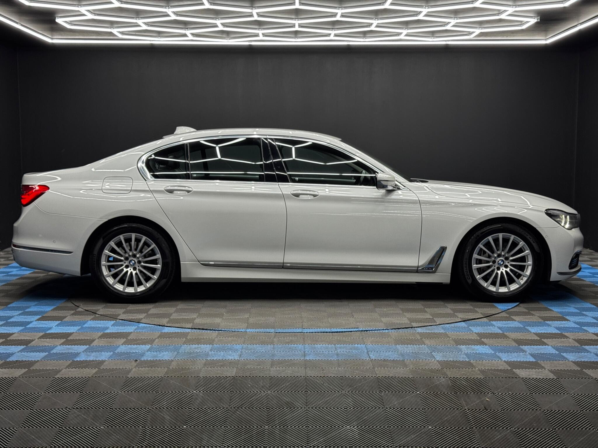 BMW 7 Series 3.0 730d Auto Euro 6 (s/s) 4dr 4dr Automatic 2026