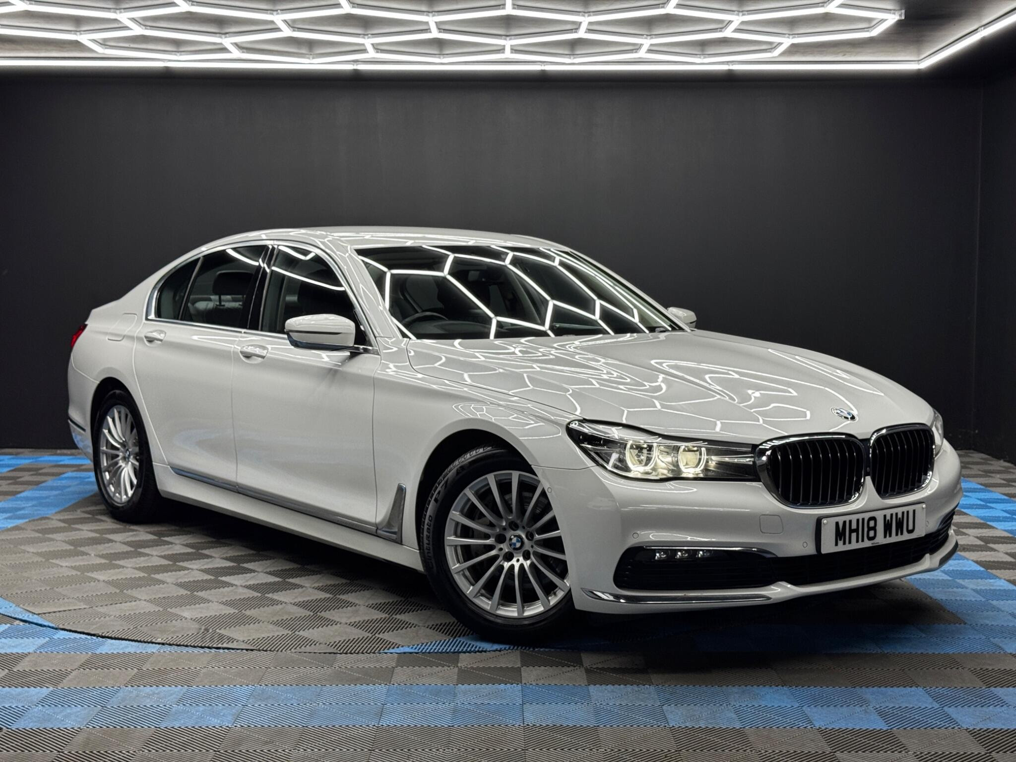 BMW 7 Series 3.0 730d Auto Euro 6 (s/s) 4dr 4dr Automatic 2026