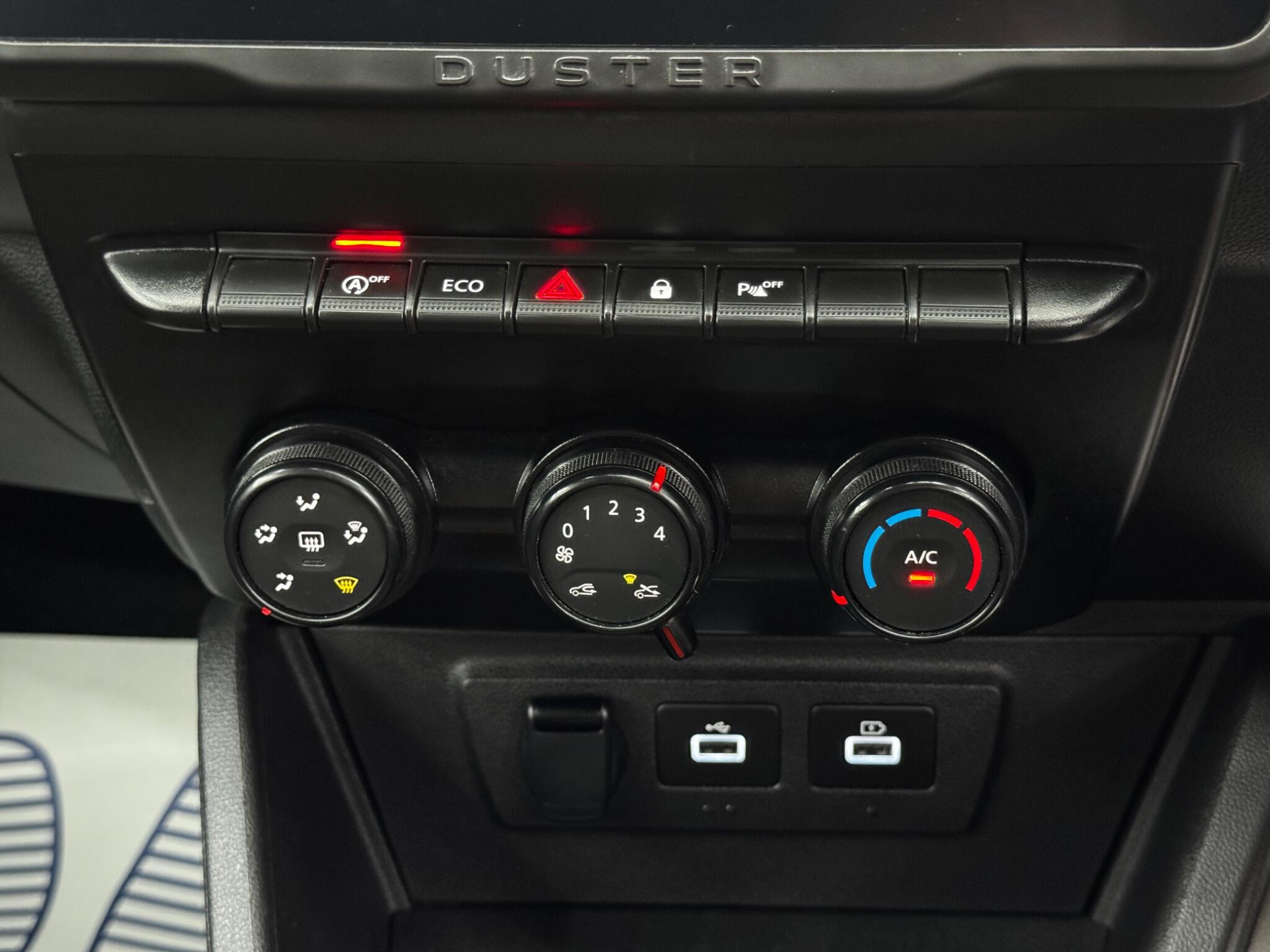 Dacia Duster 1.0 TCe Comfort Euro 6 (s/s) 5dr 5dr Manual 2026