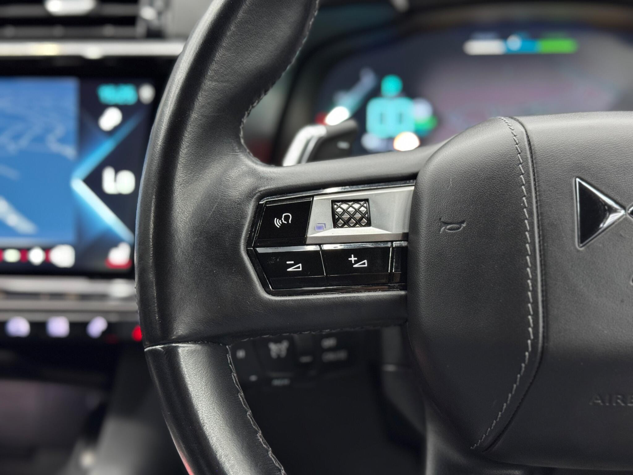 DS Automobiles Ds 7 crossback 1.6 E-TENSE 13.2kWh Opera Crossback EAT8 4WD Euro 6 (s/s) 5dr 5dr Automatic 2026
