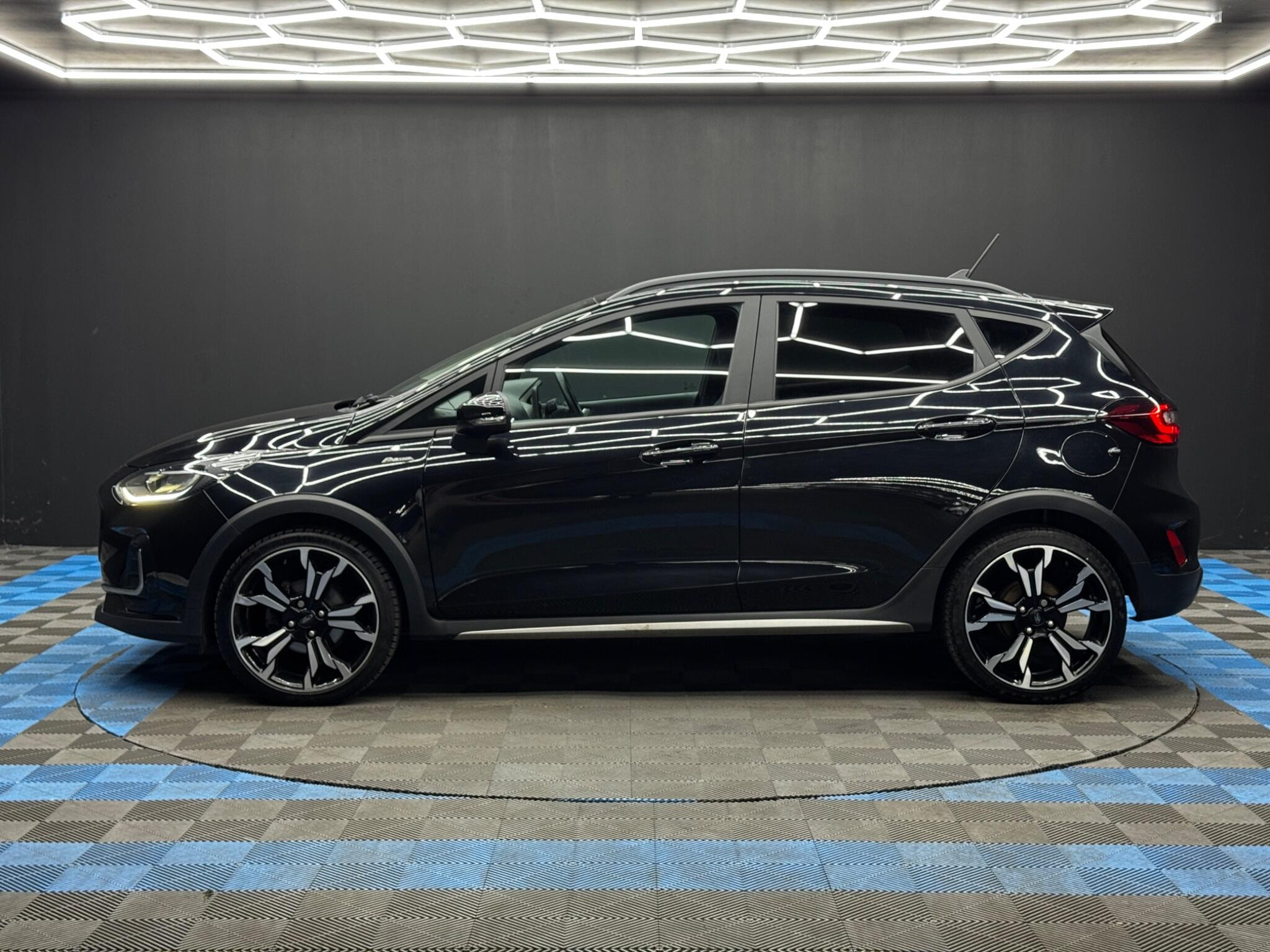 Ford Fiesta 1.0T EcoBoost Active Vignale Euro 6 (s/s) 5dr 5dr Manual 2026
