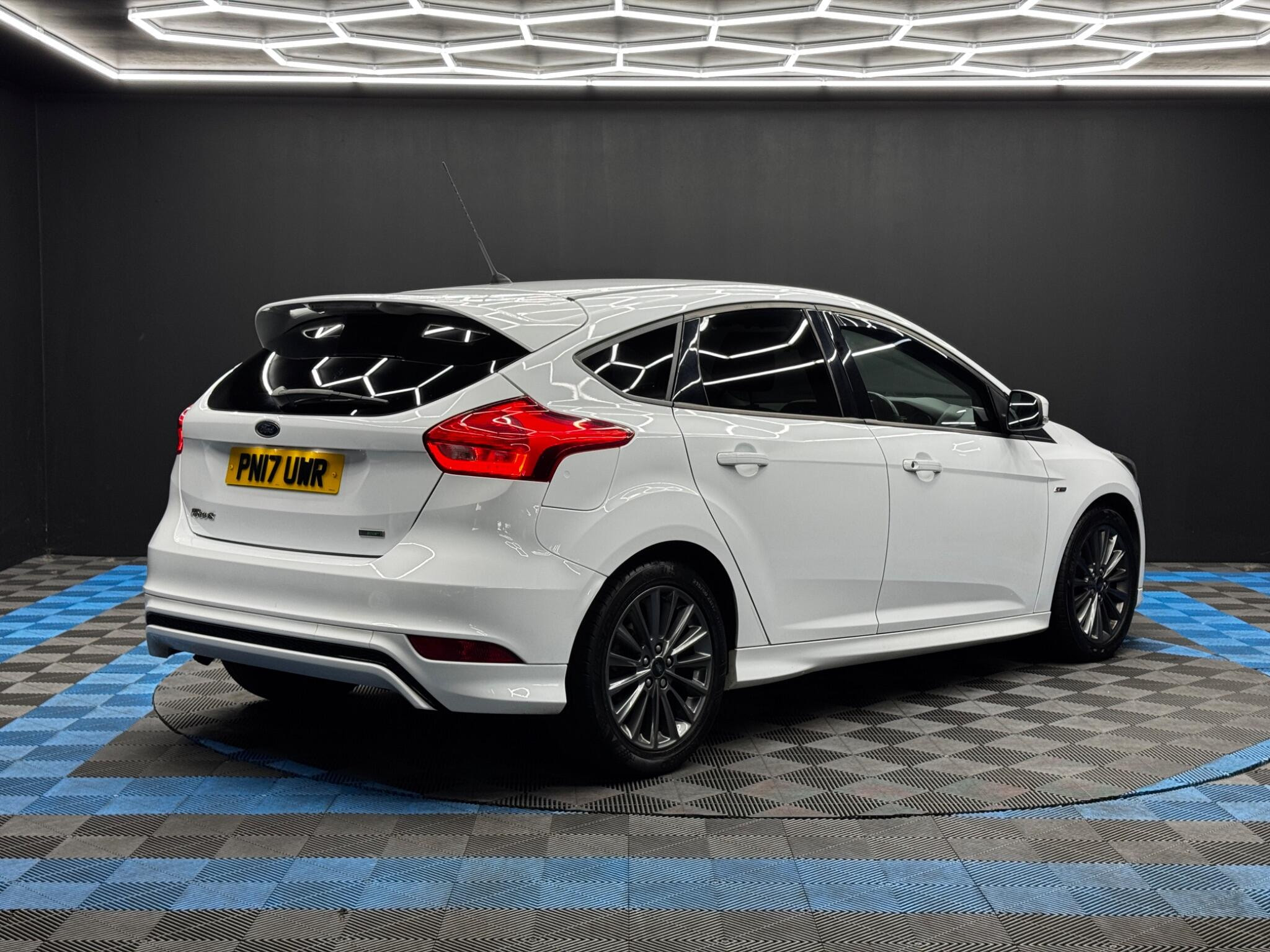 Ford Focus 1.0T EcoBoost ST-Line Euro 6 (s/s) 5dr 5dr Manual 2026