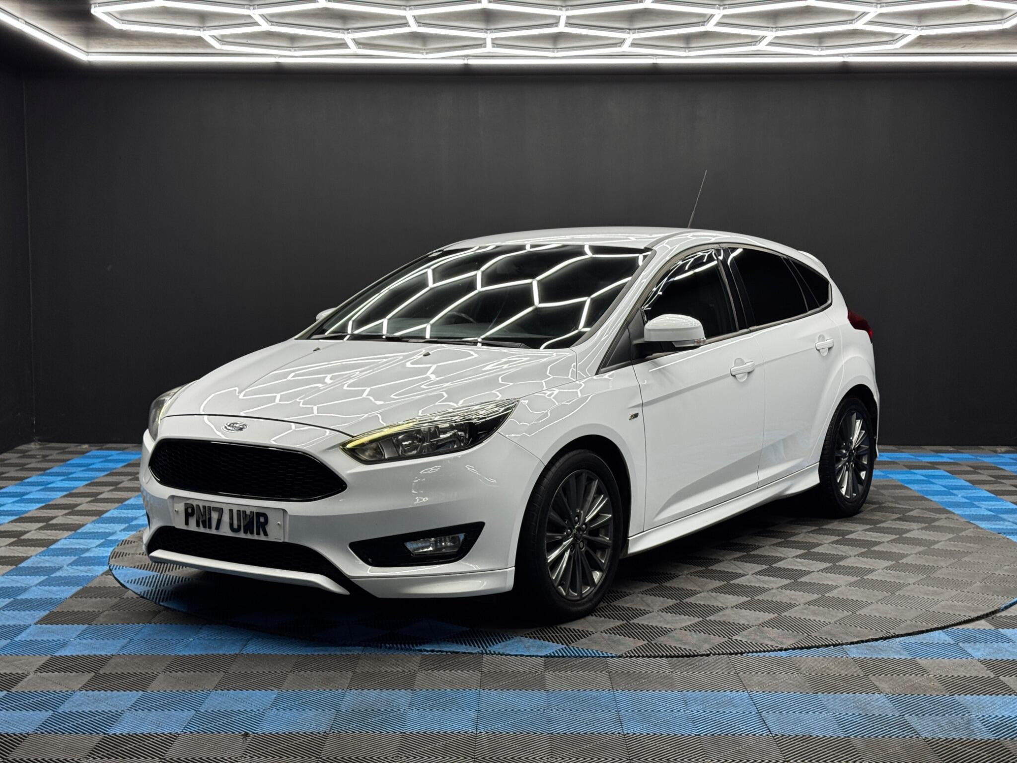 Ford Focus 1.0T EcoBoost ST-Line Euro 6 (s/s) 5dr 5dr Manual 2026