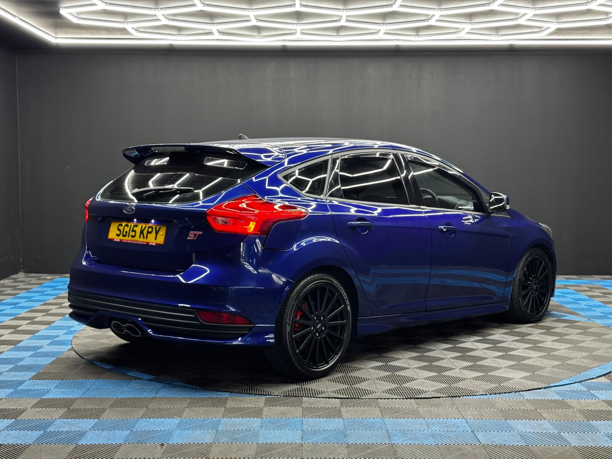 Ford Focus 2.0 TDCi ST-2 Euro 6 (s/s) 5dr 5dr Manual 2026