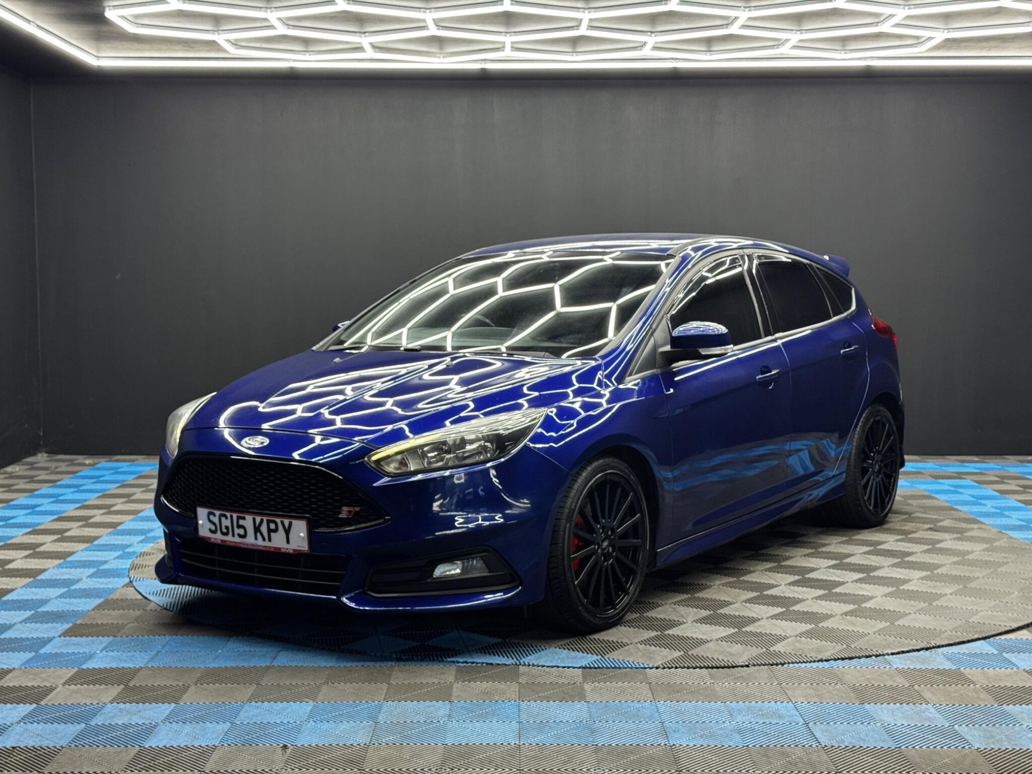 Ford Focus 2.0 TDCi ST-2 Euro 6 (s/s) 5dr 5dr Manual 2026