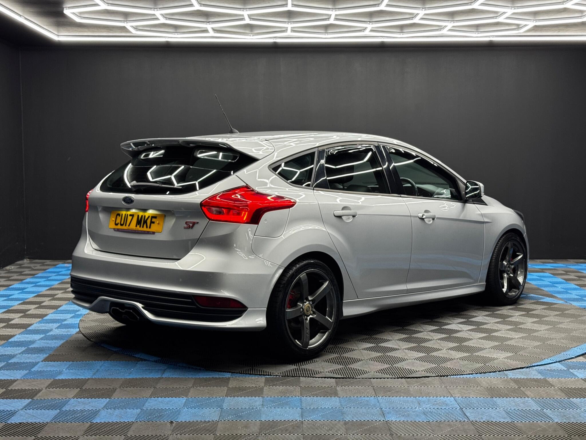 Ford Focus 2.0 TDCi ST-2 Euro 6 (s/s) 5dr 5dr Manual 2026