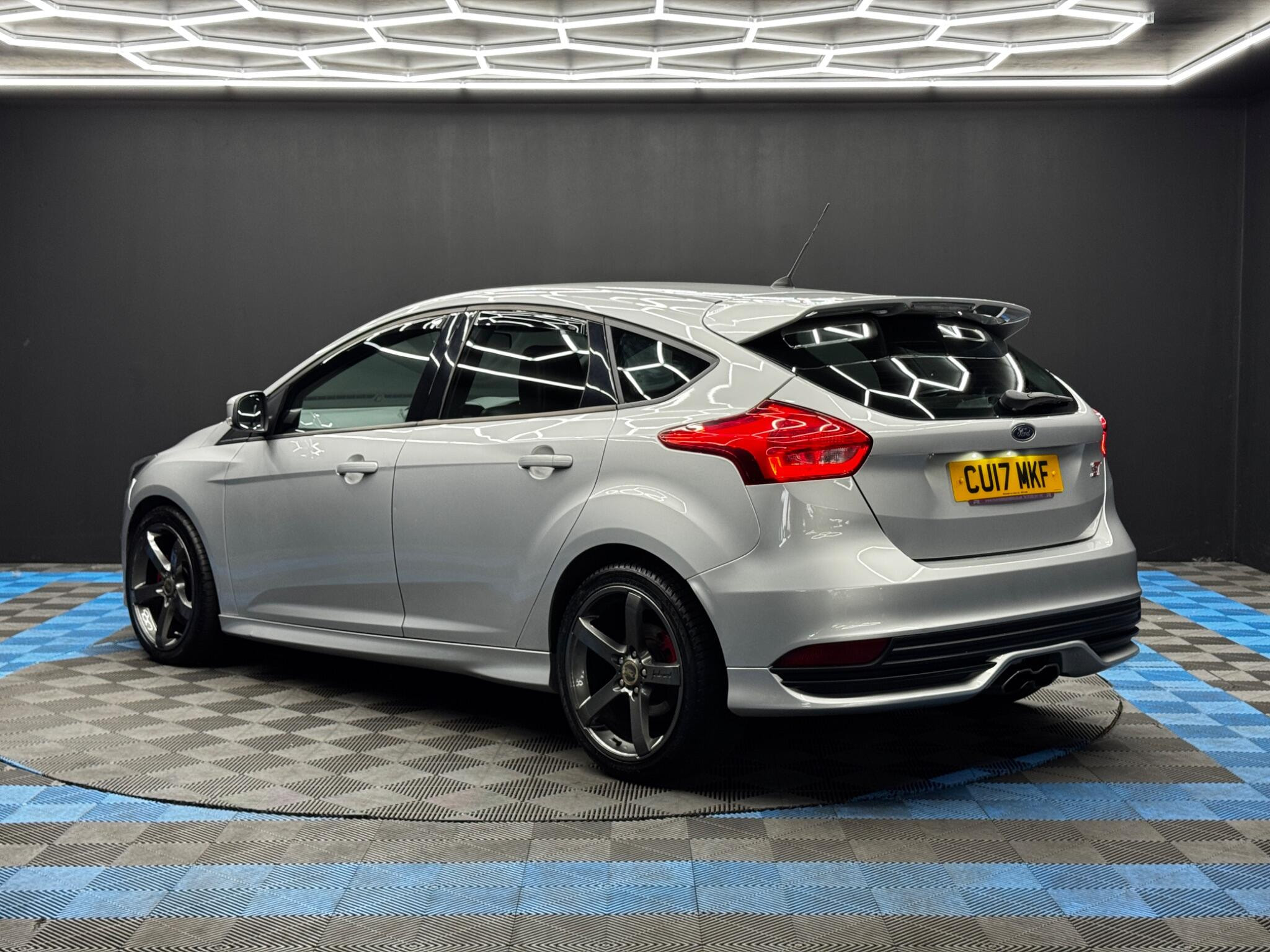 Ford Focus 2.0 TDCi ST-2 Euro 6 (s/s) 5dr 5dr Manual 2026