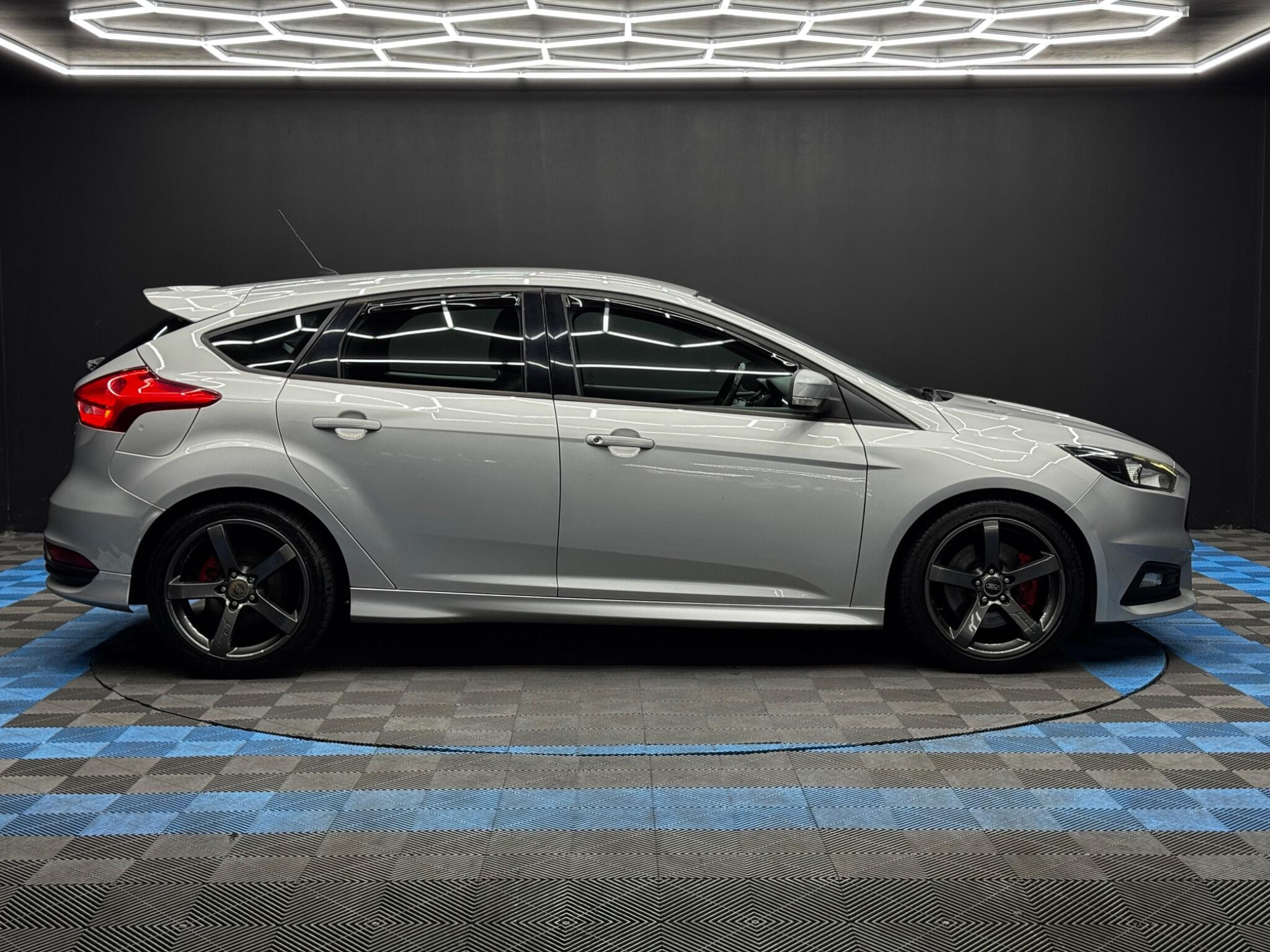 Ford Focus 2.0 TDCi ST-2 Euro 6 (s/s) 5dr 5dr Manual 2026