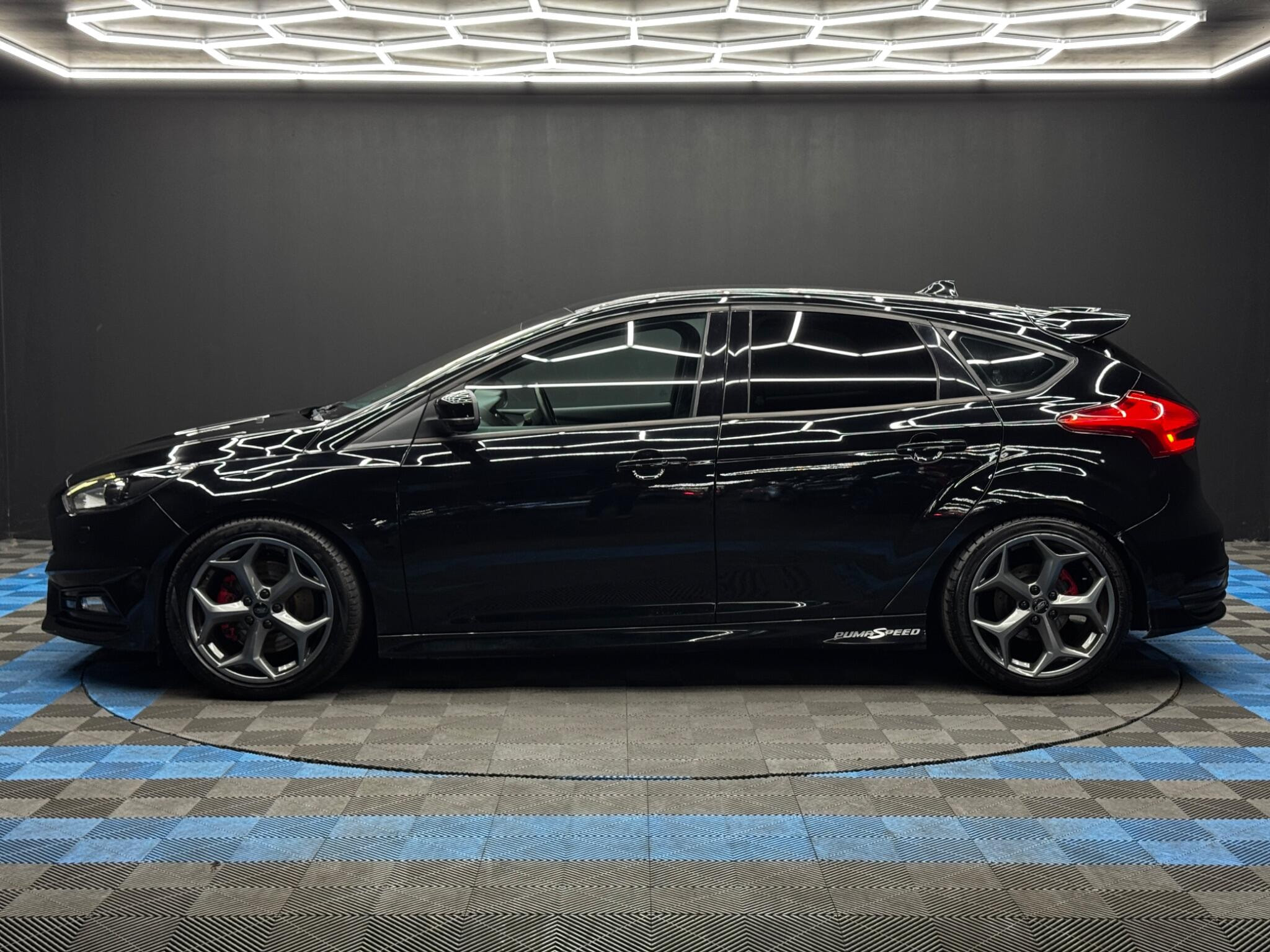 Ford Focus 2.0 TDCi ST-3 Euro 6 (s/s) 5dr 5dr Manual 2026