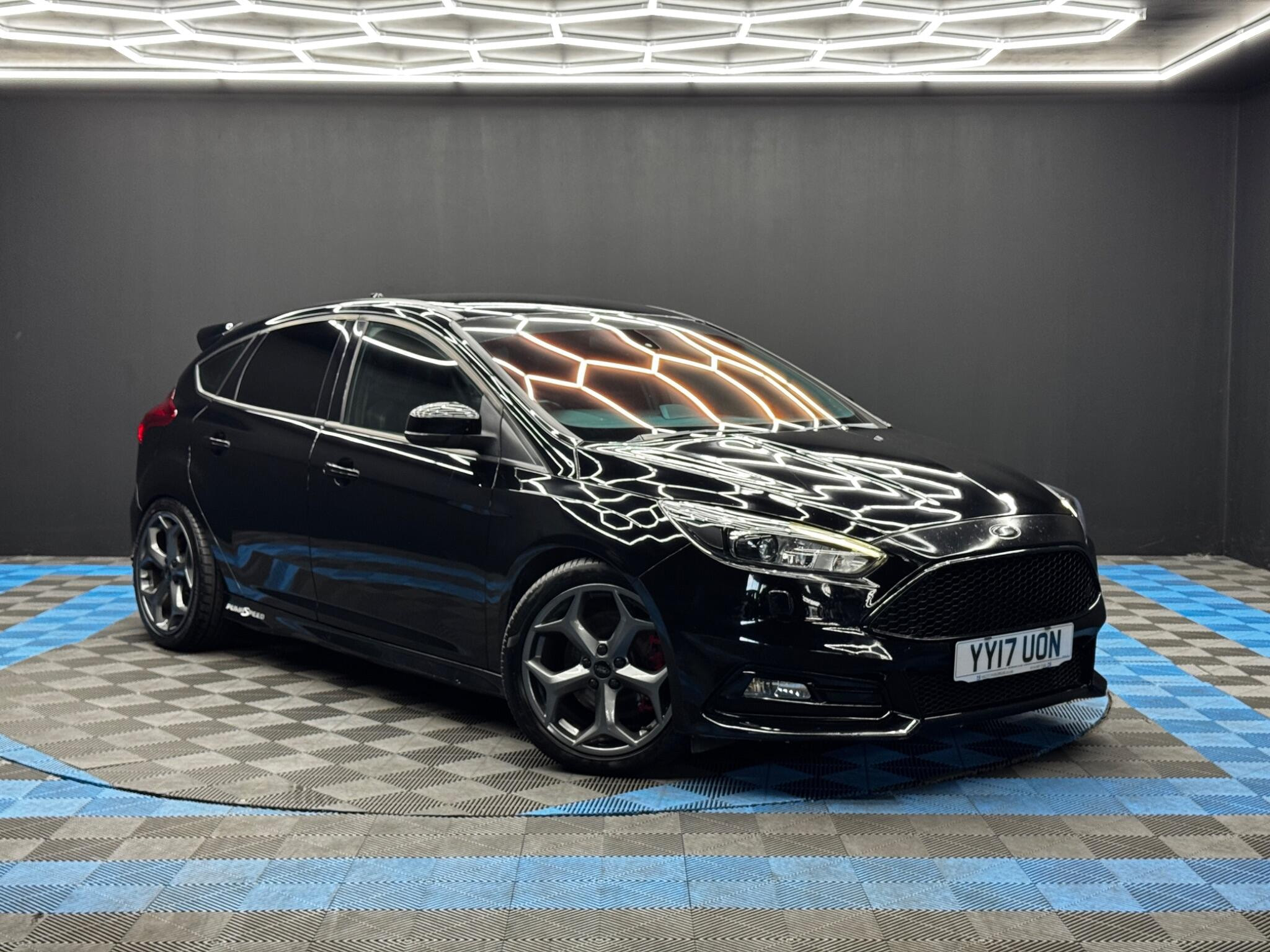 Ford Focus 2.0 TDCi ST-3 Euro 6 (s/s) 5dr 5dr Manual 2026