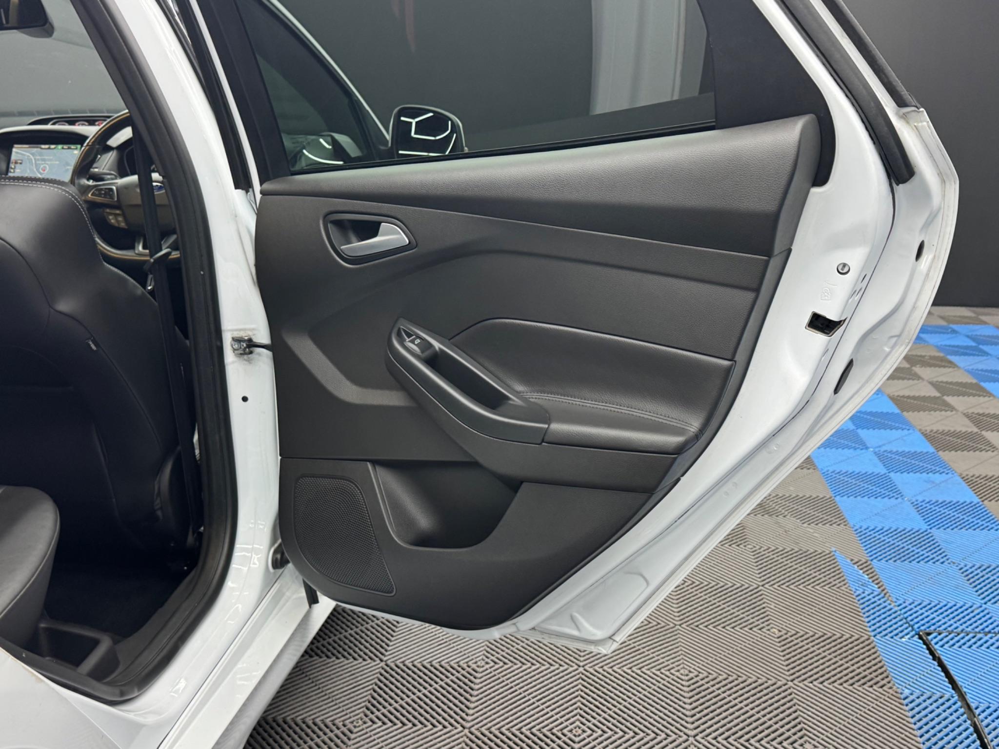 Ford Focus 2.0 TDCi ST-3 Euro 6 (s/s) 5dr 5dr Manual 2026
