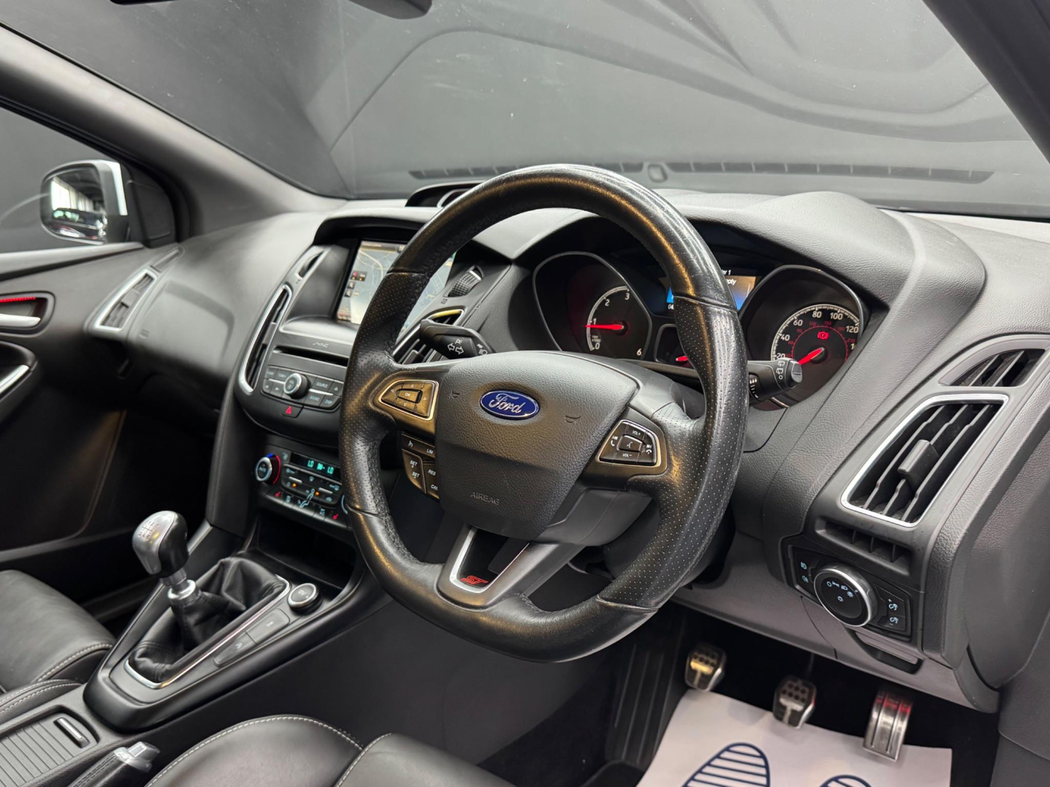 Ford Focus 2.0 TDCi ST-3 Euro 6 (s/s) 5dr 5dr Manual 2026