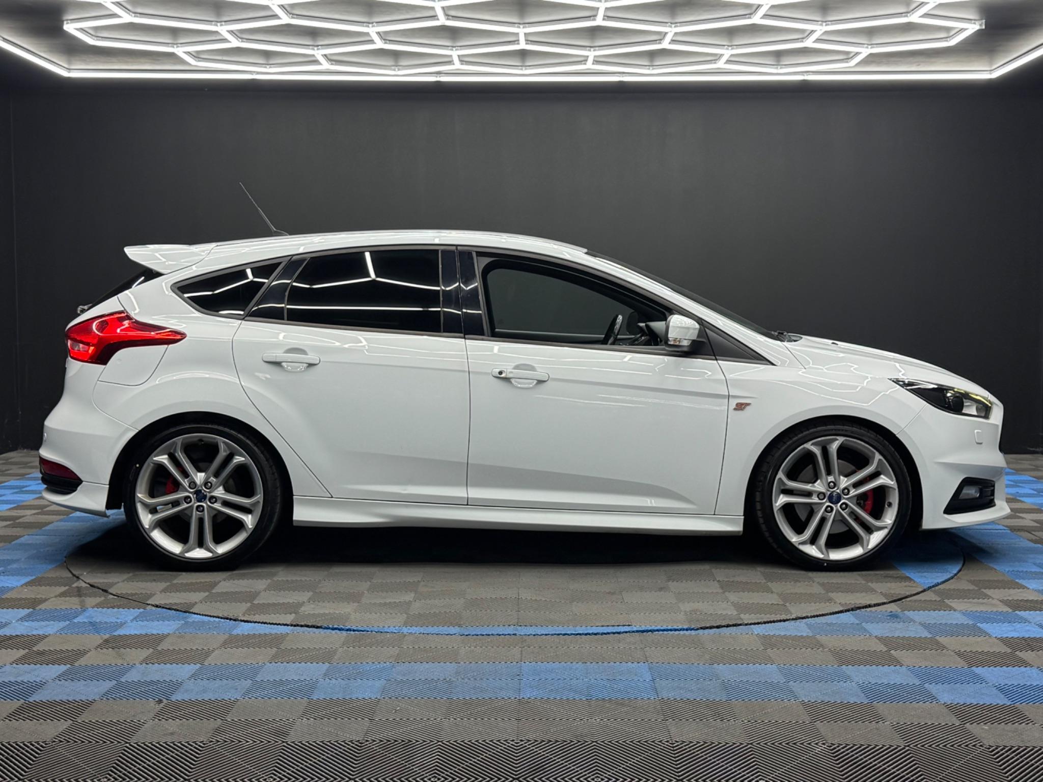 Ford Focus 2.0 TDCi ST-3 Euro 6 (s/s) 5dr 5dr Manual 2026