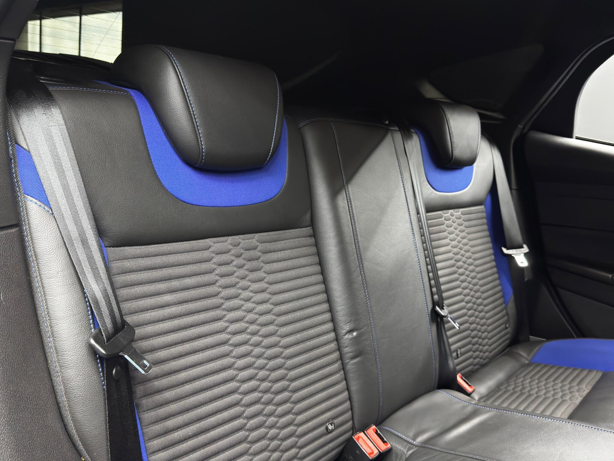 Ford Focus 2.0T EcoBoost ST-2 Euro 6 (s/s) 5dr 5dr Manual 2026