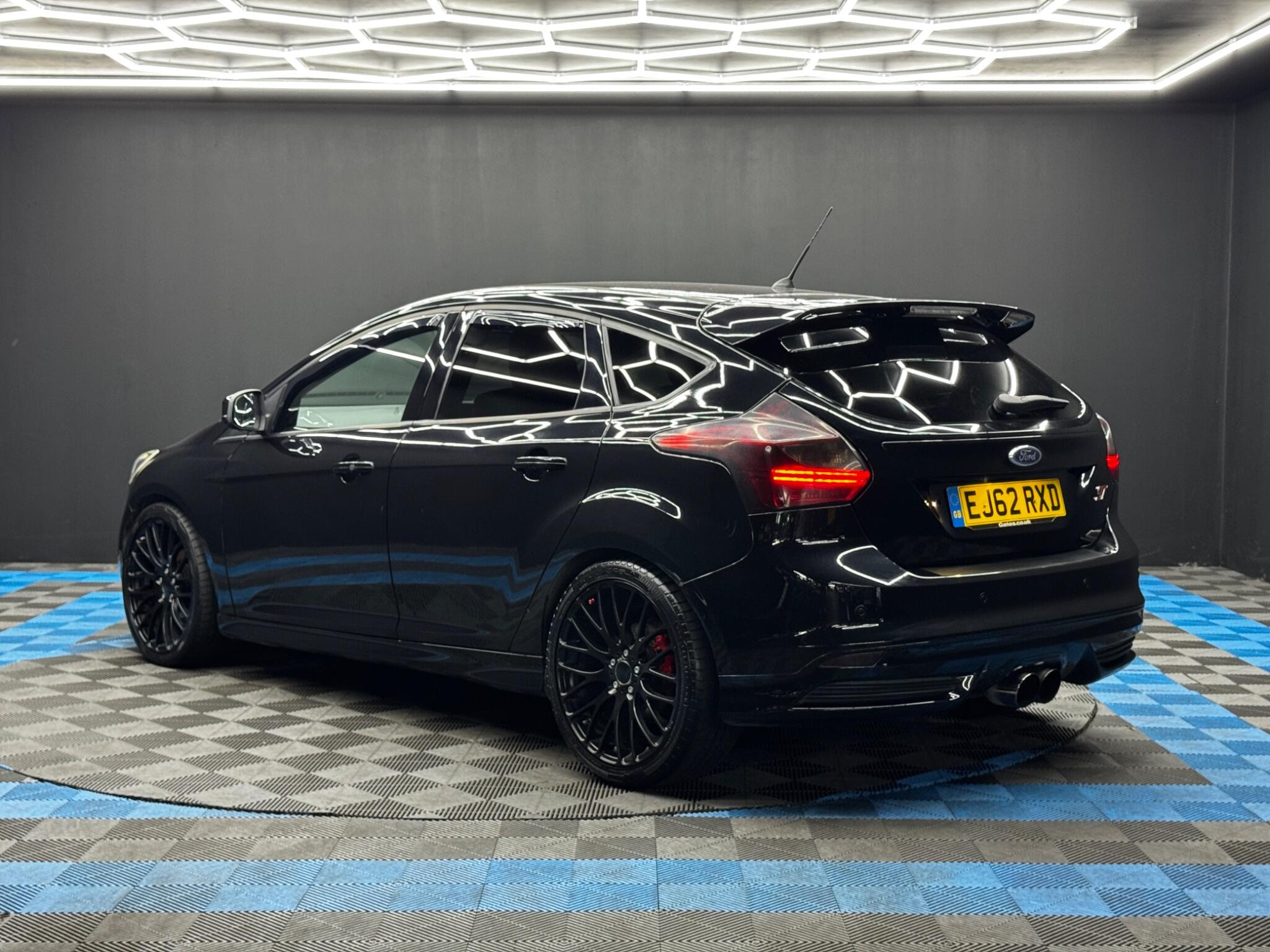 Ford Focus 2.0T EcoBoost ST-3 Euro 5 (s/s) 5dr 5dr Manual 2026