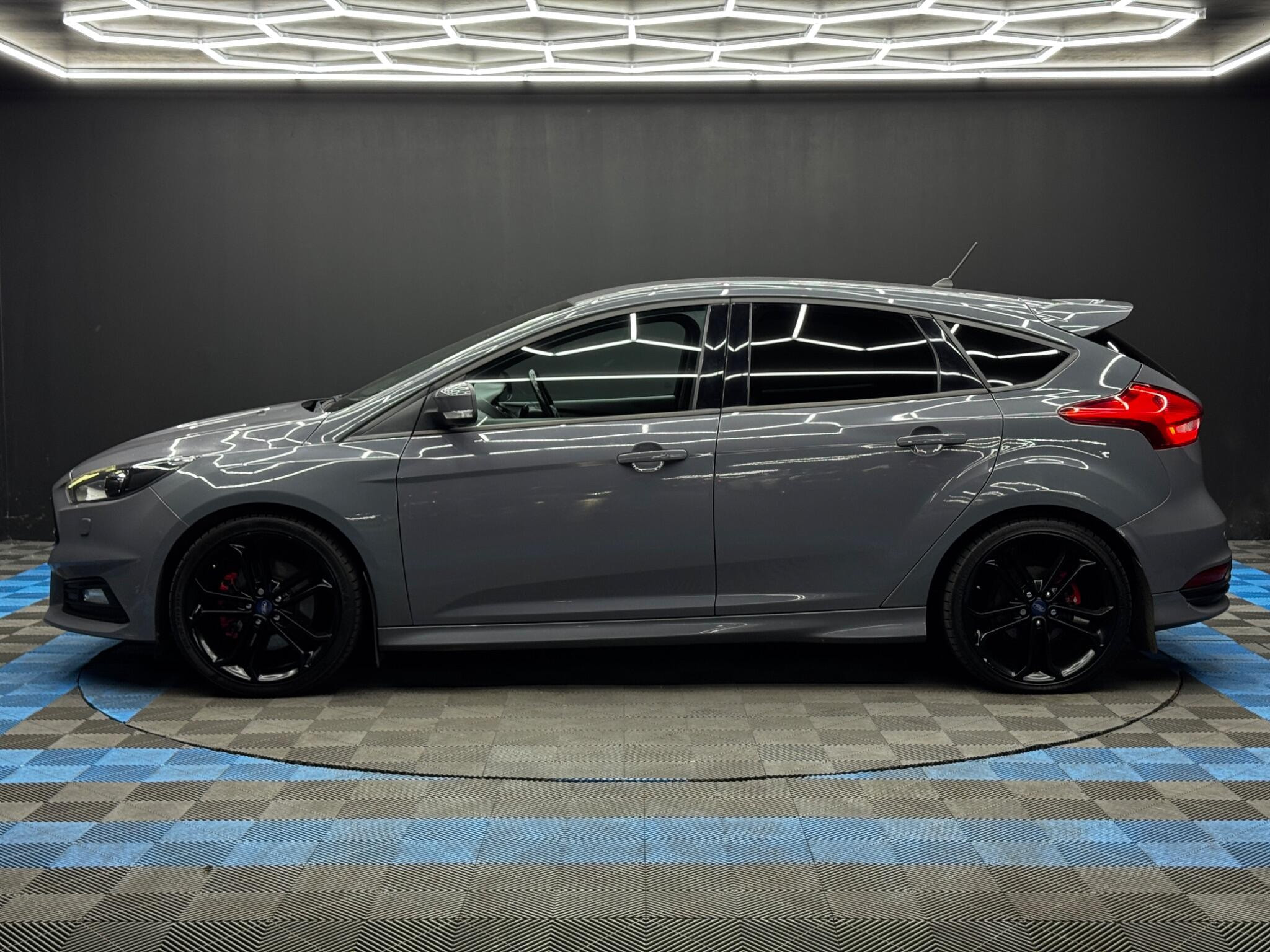 Ford Focus 2.0T EcoBoost ST-3 Euro 6 (s/s) 5dr 5dr Manual 2026