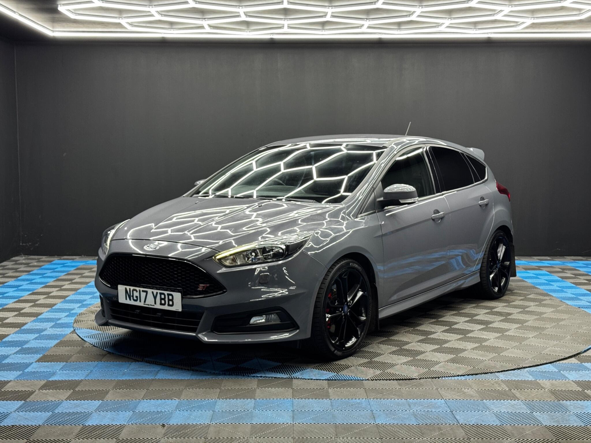 Ford Focus 2.0T EcoBoost ST-3 Euro 6 (s/s) 5dr 5dr Manual 2026