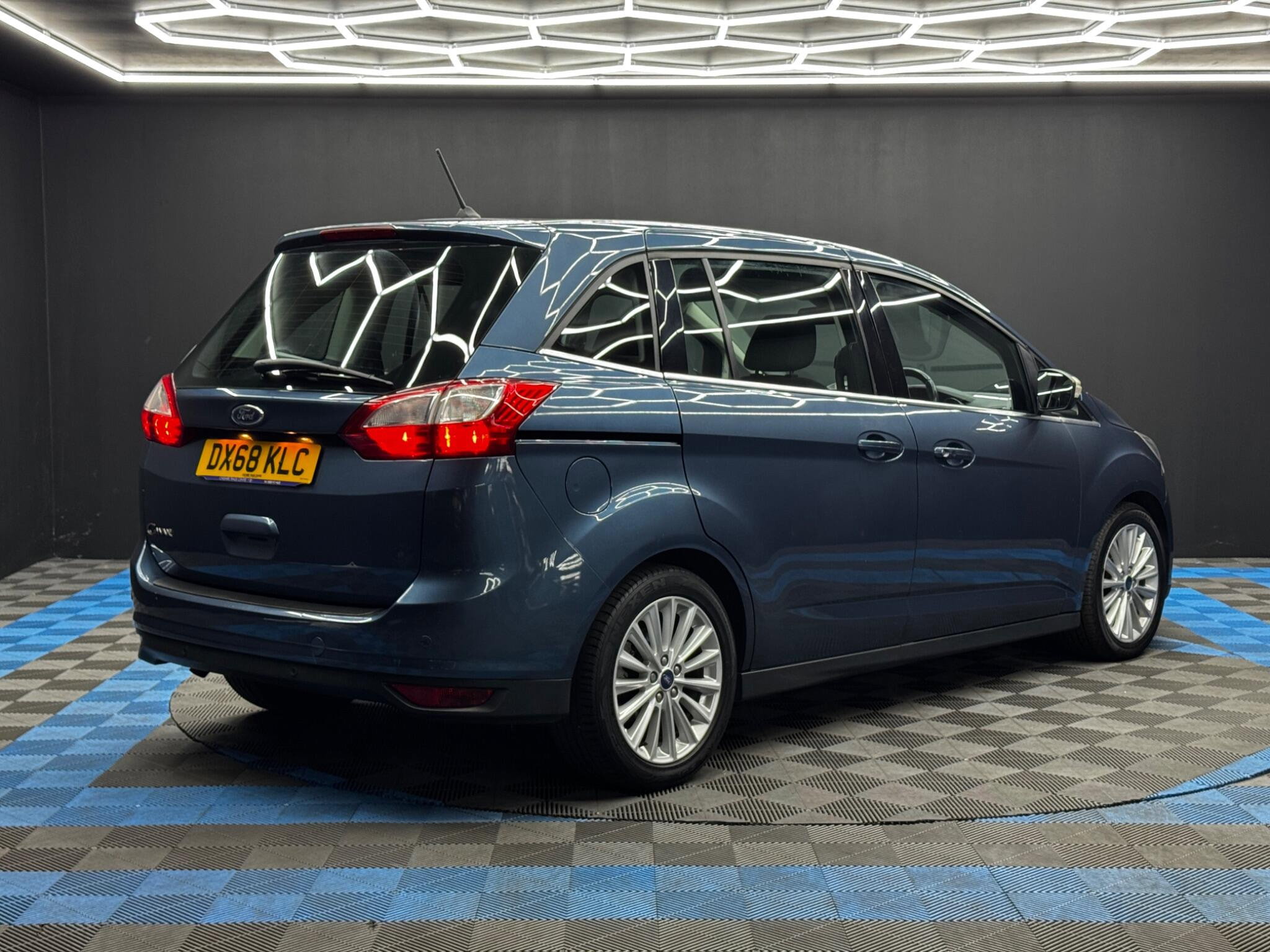 Ford Grand C-Max 1.0T EcoBoost GPF Titanium Euro 6 (s/s) 5dr 5dr Manual 2026