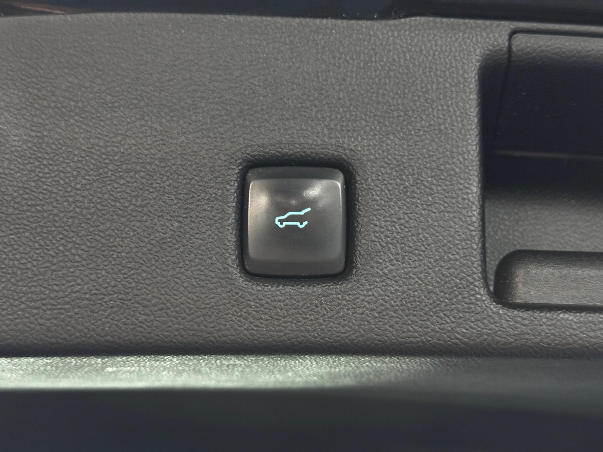 Ford Kuga 2.5 EcoBoost Duratec 14.4kWh ST-Line CVT Euro 6 (s/s) 5dr 5dr Automatic 2026