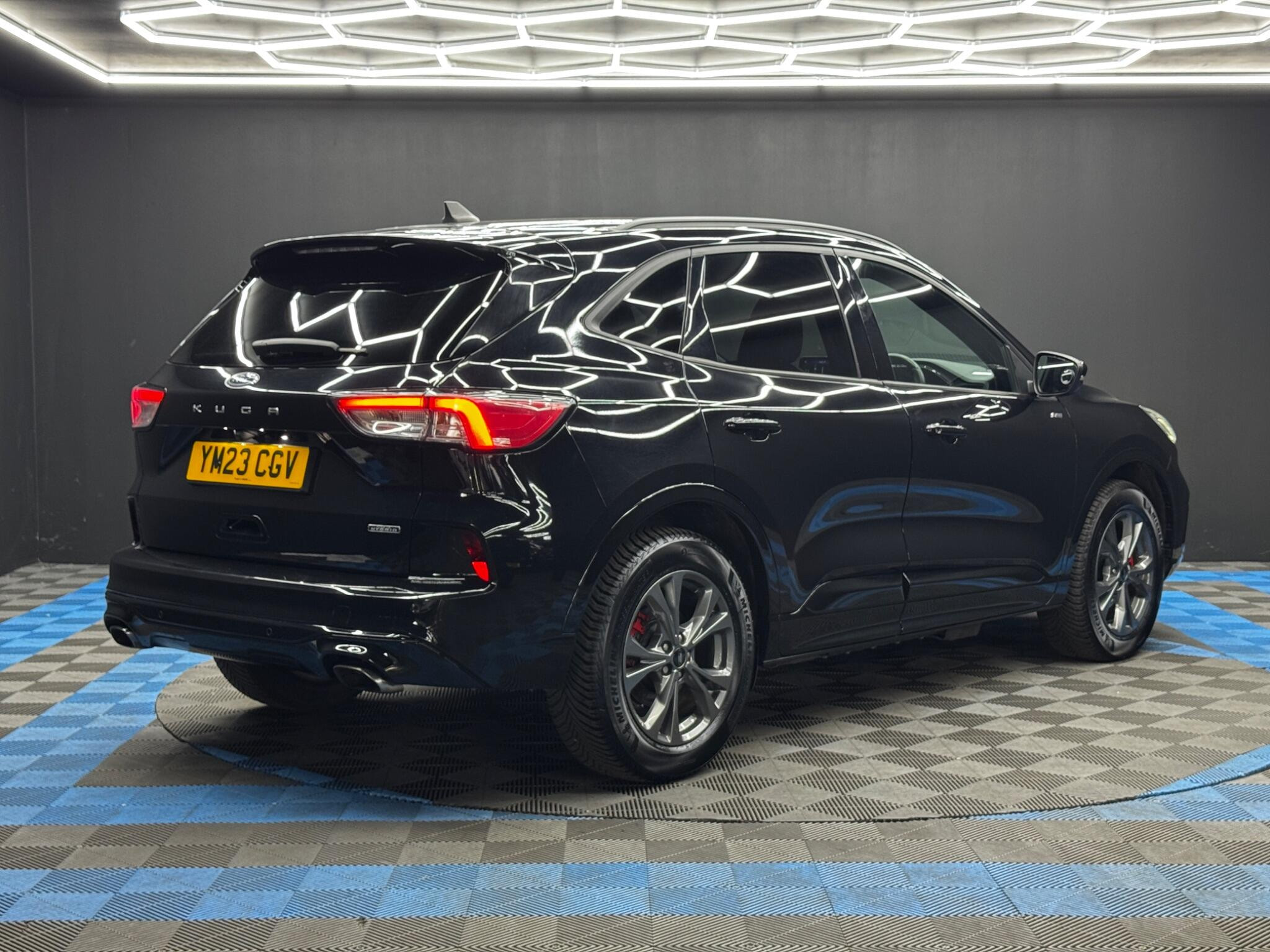 Ford Kuga 2.5 EcoBoost Duratec 14.4kWh ST-Line CVT Euro 6 (s/s) 5dr 5dr Automatic 2026