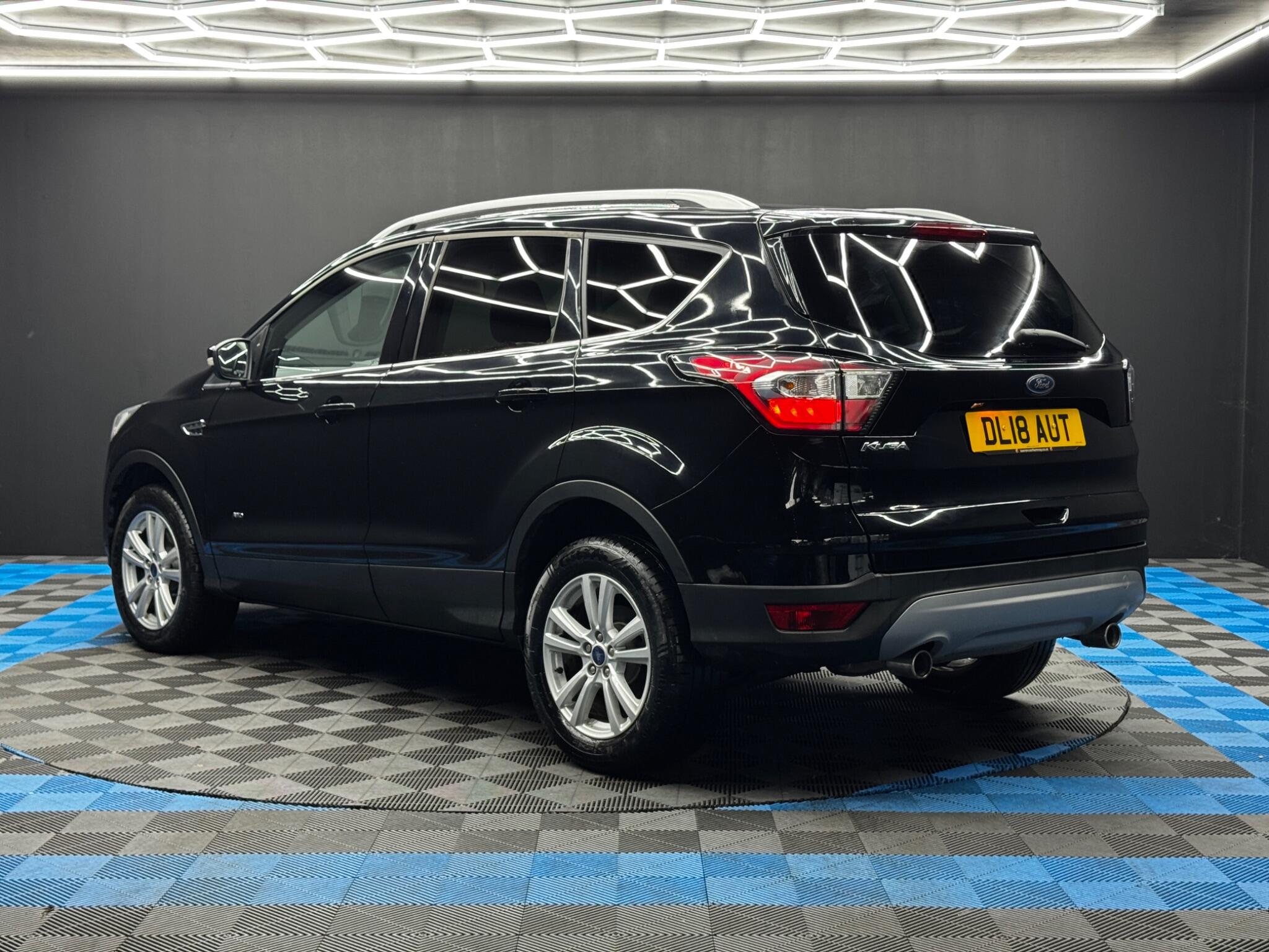Ford Kuga 2.0 TDCi EcoBlue Zetec AWD Euro 6 (s/s) 5dr 5dr Manual 2026