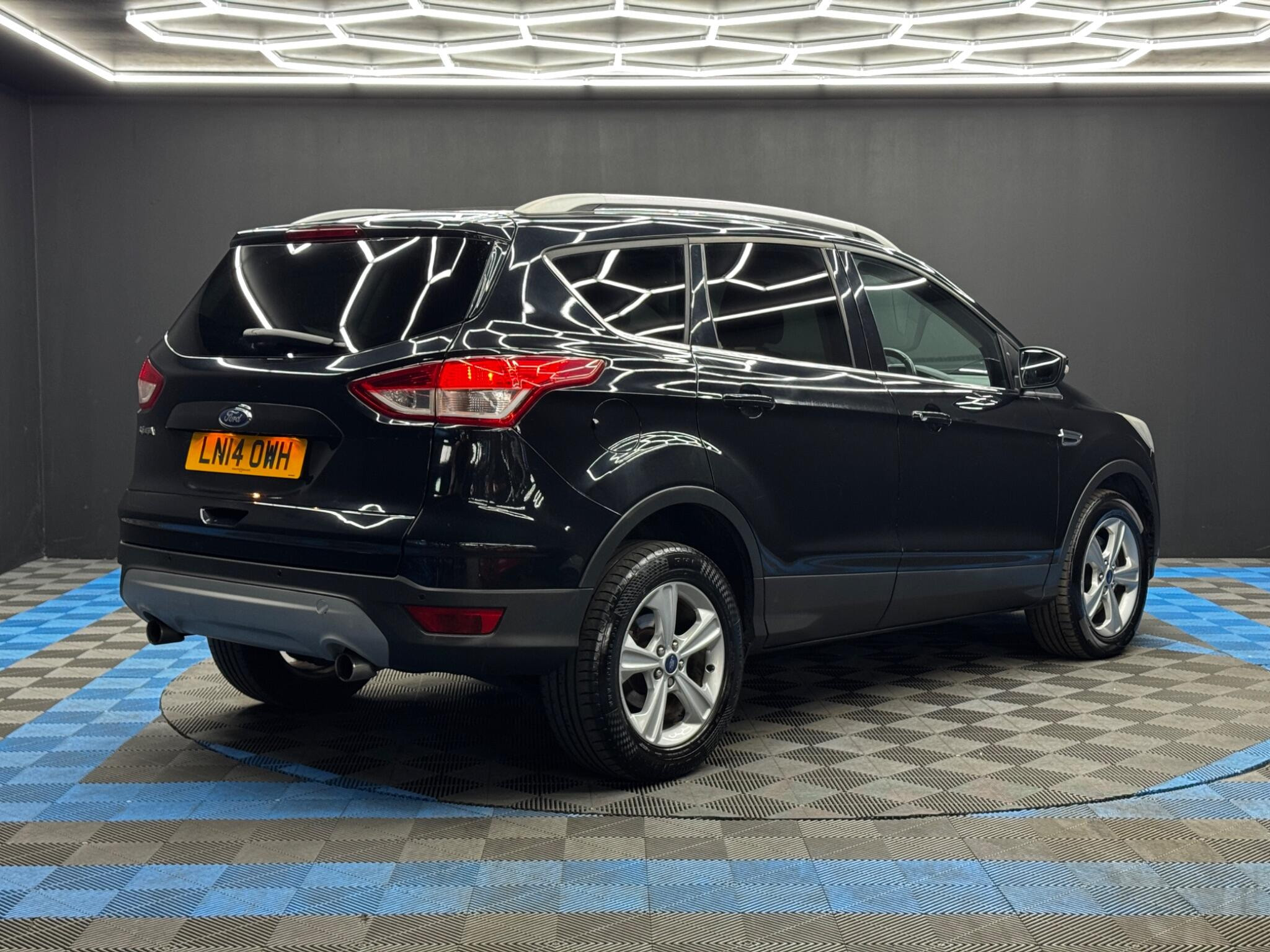 Ford Kuga 2.0 TDCi Zetec AWD Euro 5 5dr 5dr Manual 2026