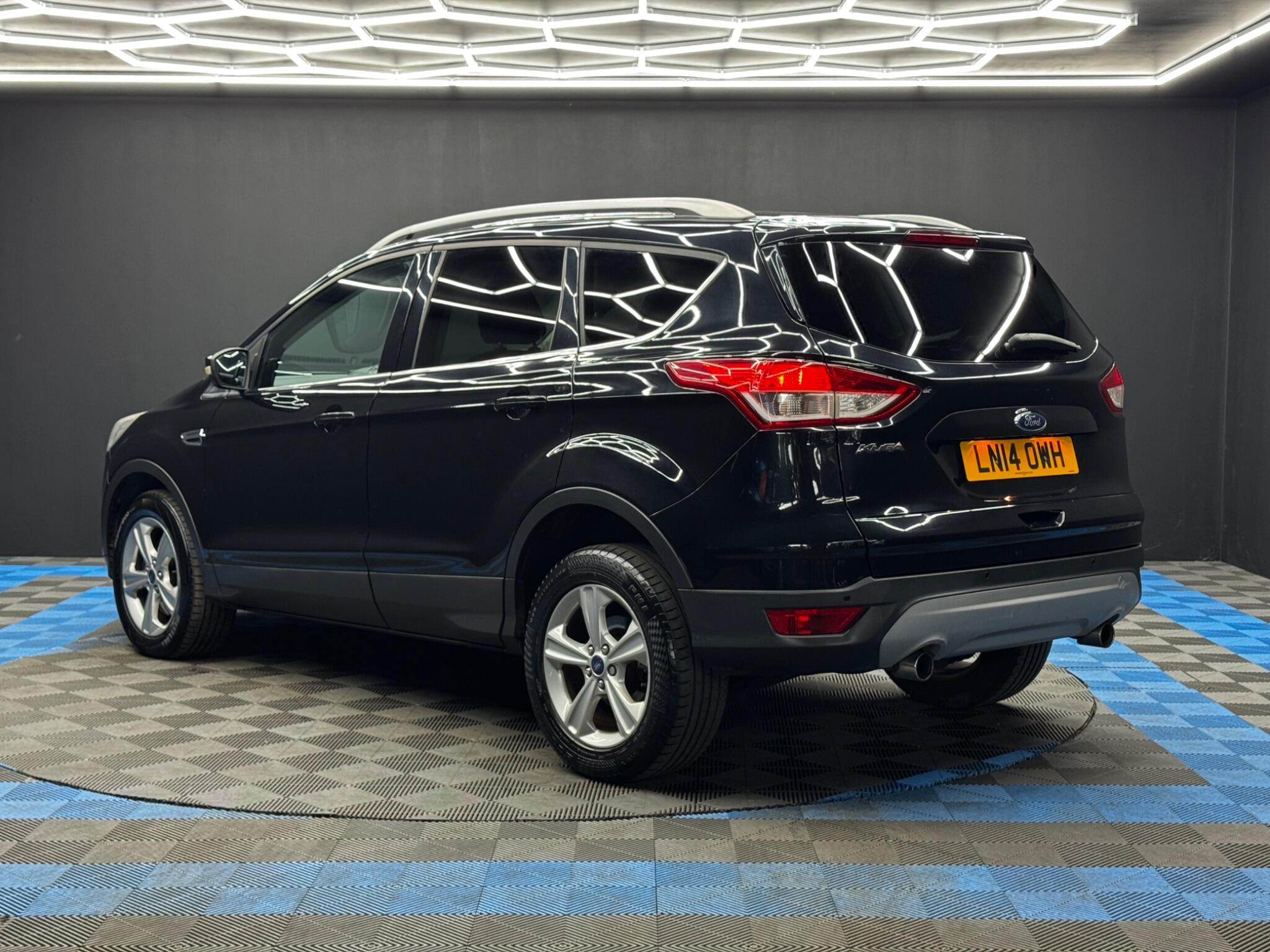 Ford Kuga 2.0 TDCi Zetec AWD Euro 5 5dr 5dr Manual 2026