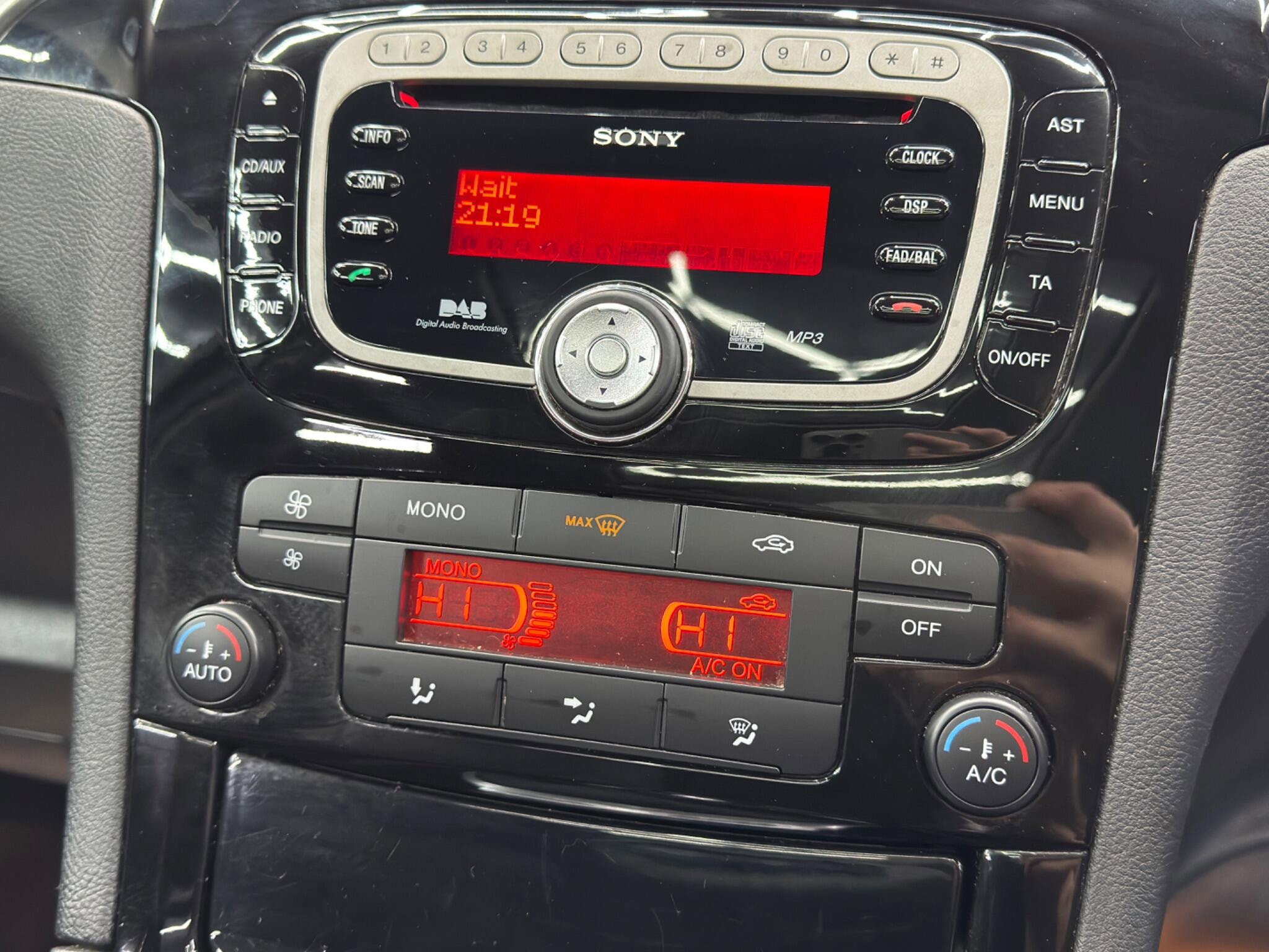 Ford S-Max 2.2 TDCi Titanium Euro 5 5dr 5dr Manual 2026